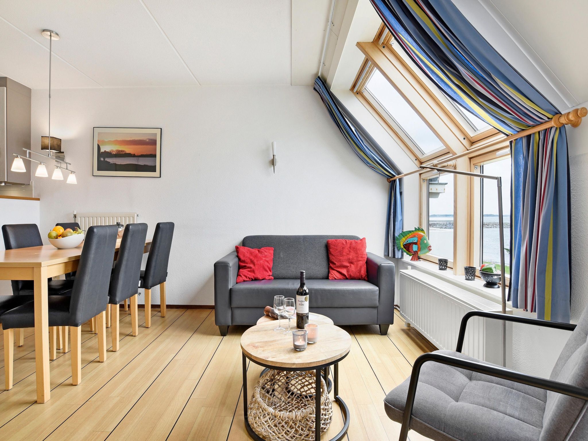 De woonkamer van Parc Port Greve 14 in Brouwershaven