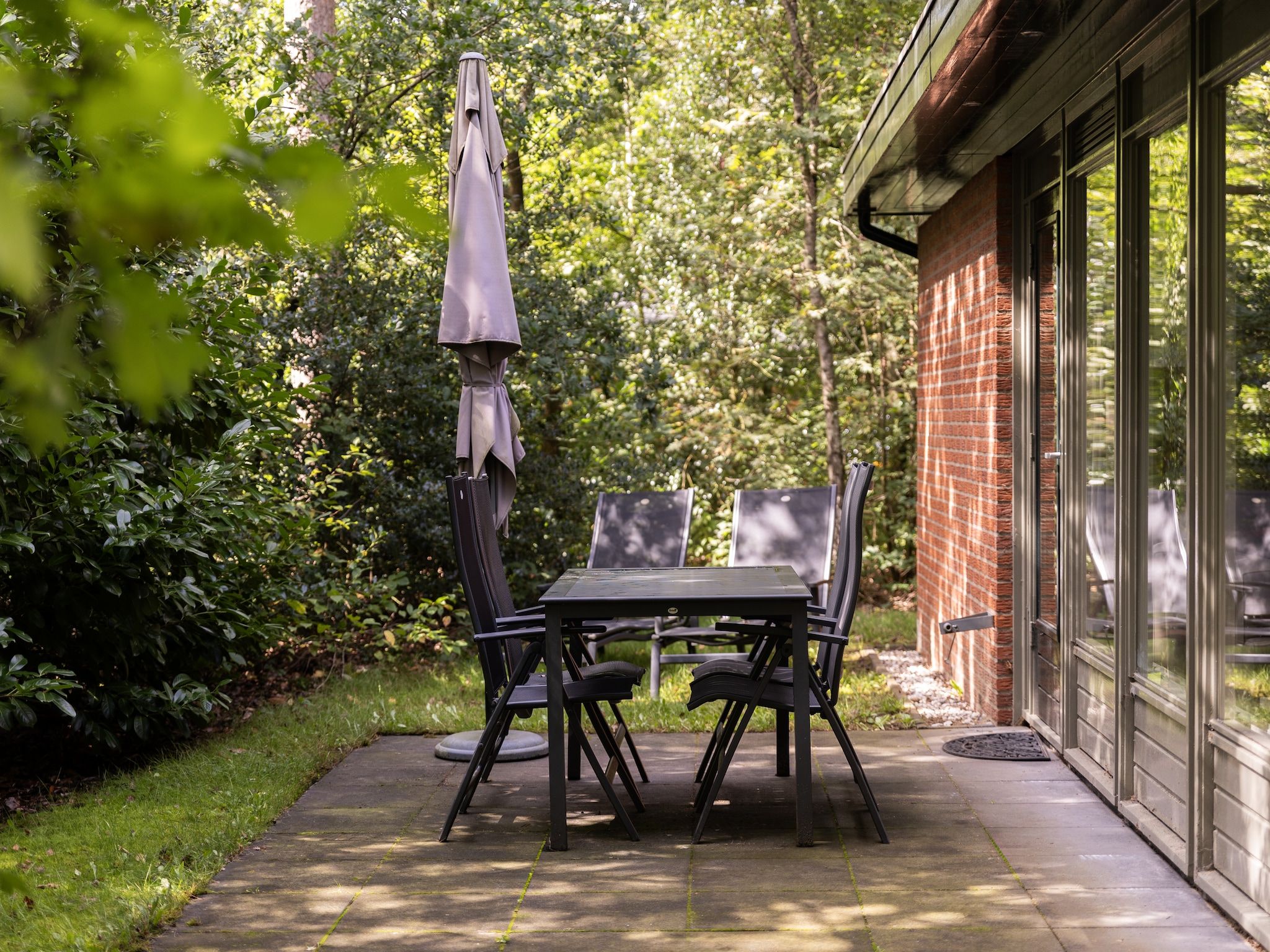 Het terras van Parc Heihaas 2 in Putten