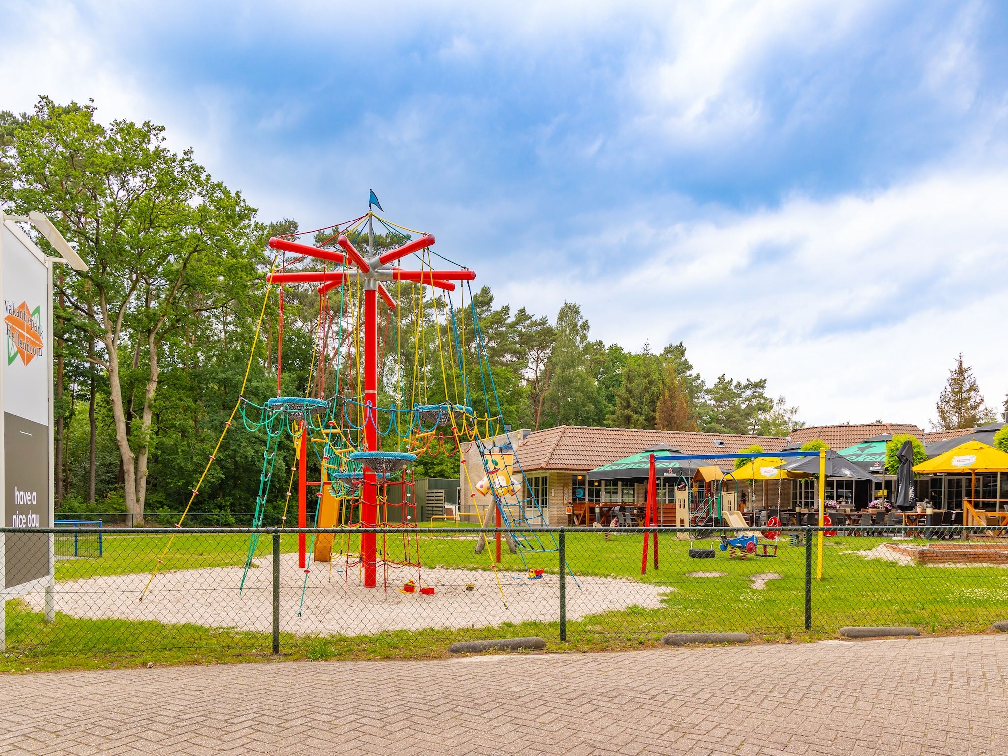 Parkfaciliteiten bij Vakantiepark Hellendoorn 6 in Hellendoorn