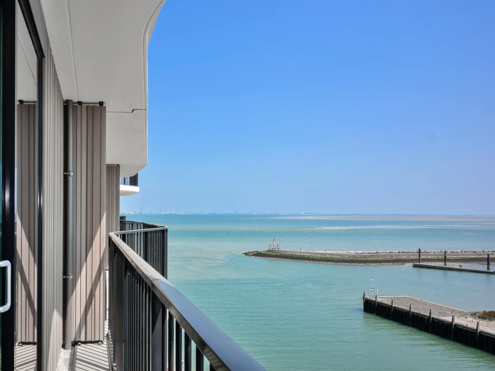 De buitenkant van Breskens Apartments & Penthouses 14 in Breskens