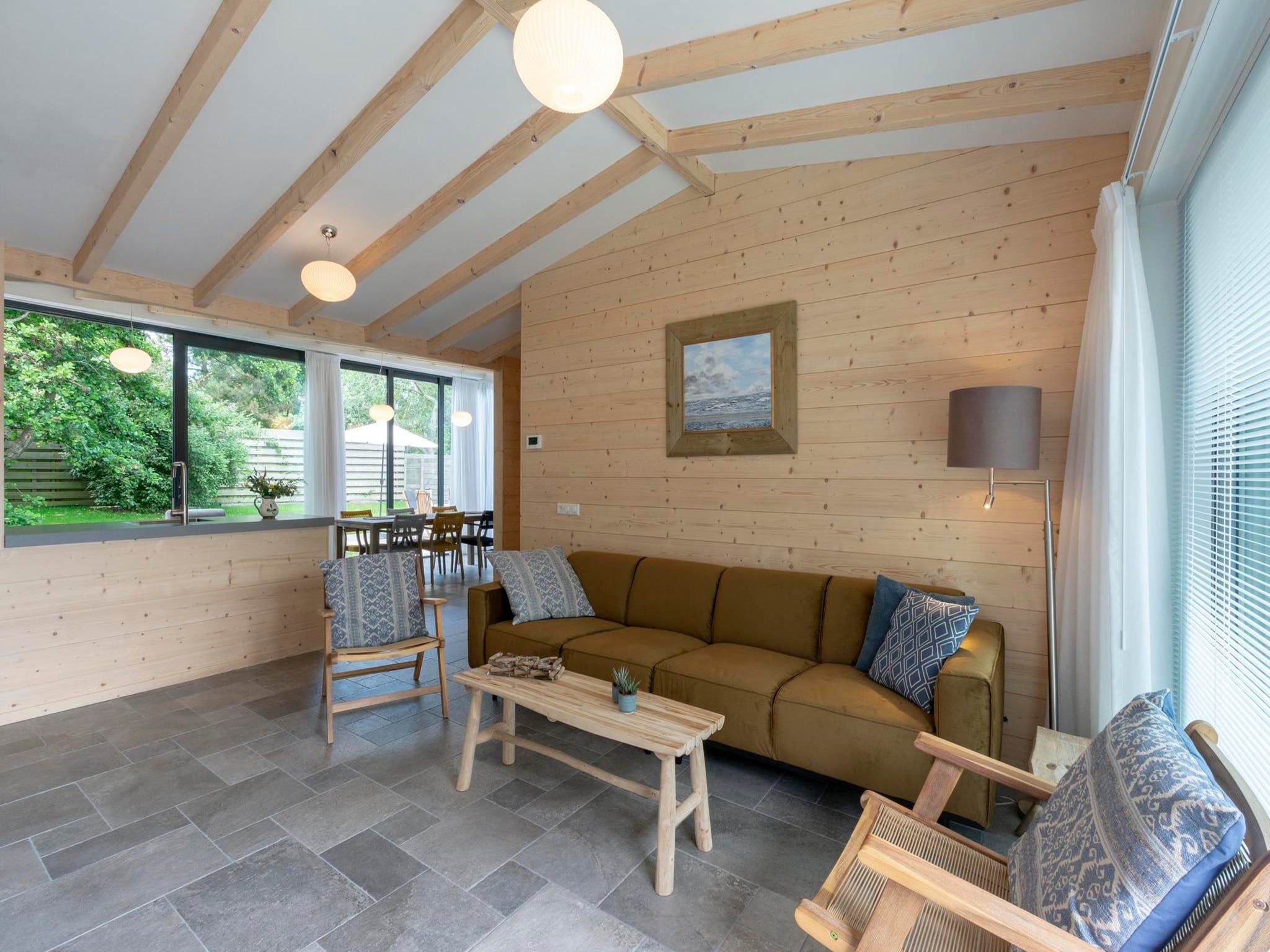 De woonkamer van Previnaireweg 5 in Callantsoog