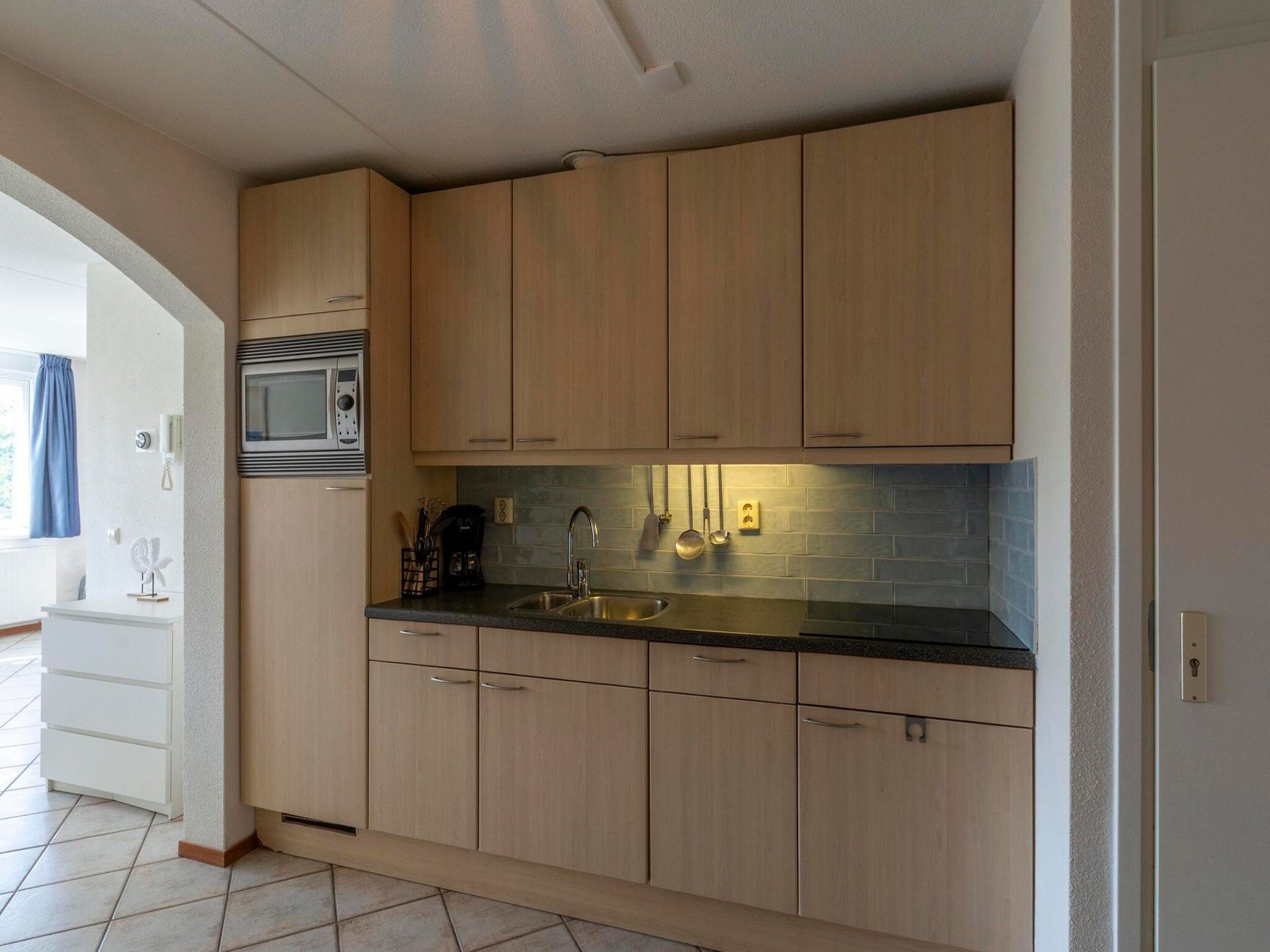 De keuken van Wijde Blick 311 in Callantsoog