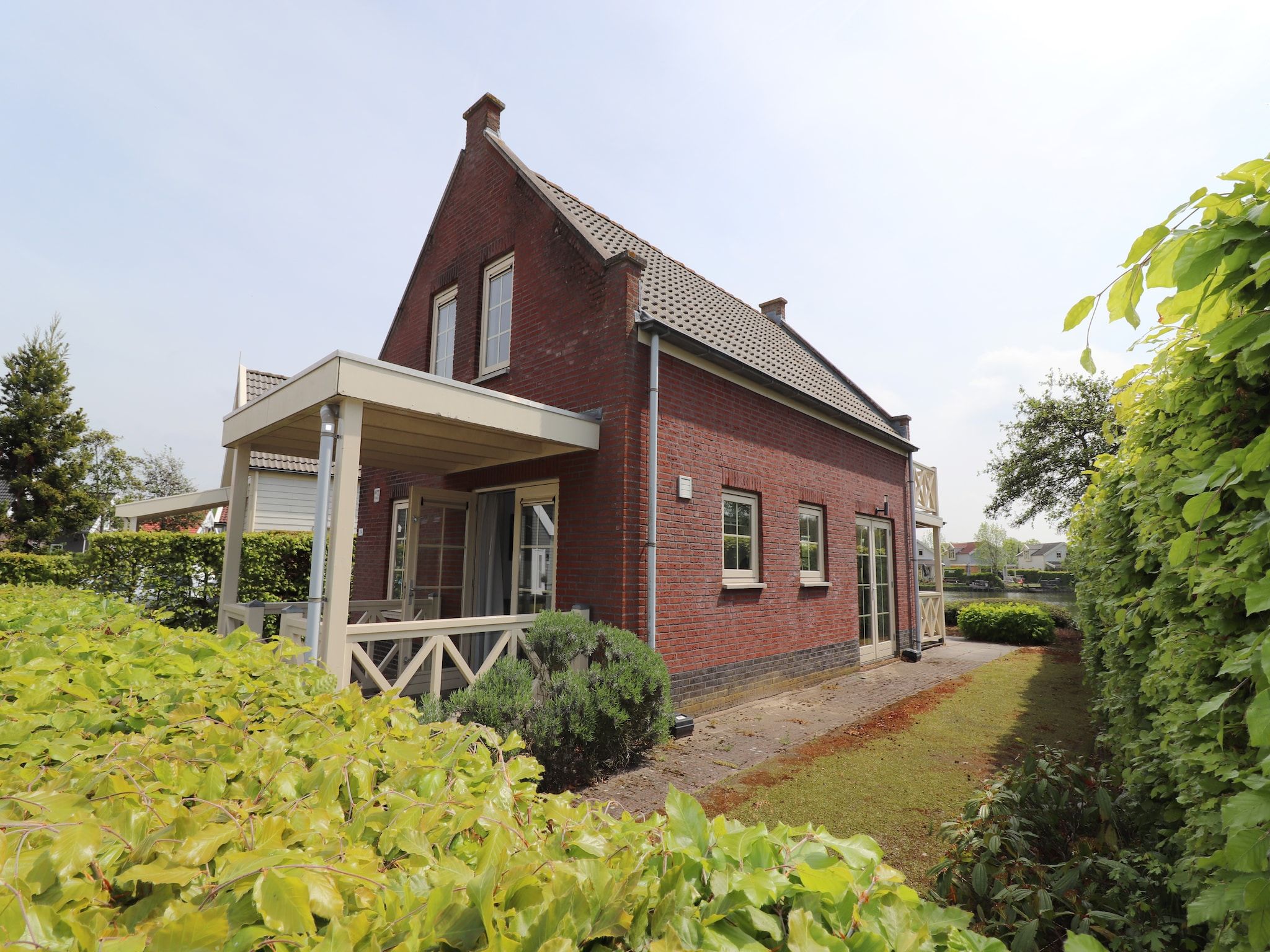 De buitenkant van Villapark Zuytland Buiten 24 in Simonshaven