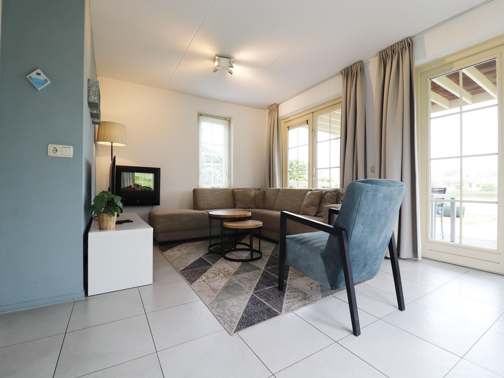 De woonkamer van Villapark Zuytland Buiten 24 in Simonshaven