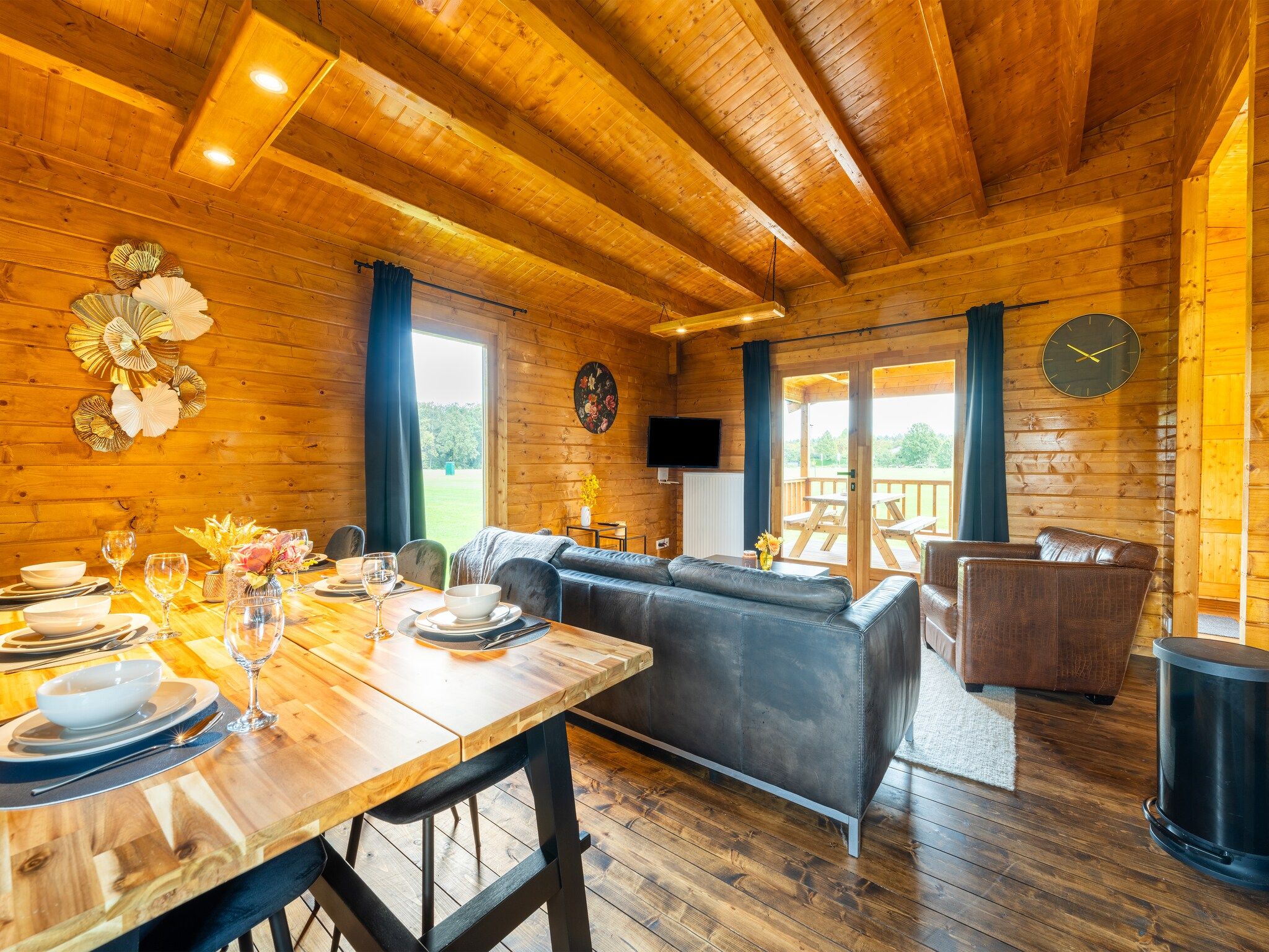 De eetkamer van Chalet Riga in Valkenswaard