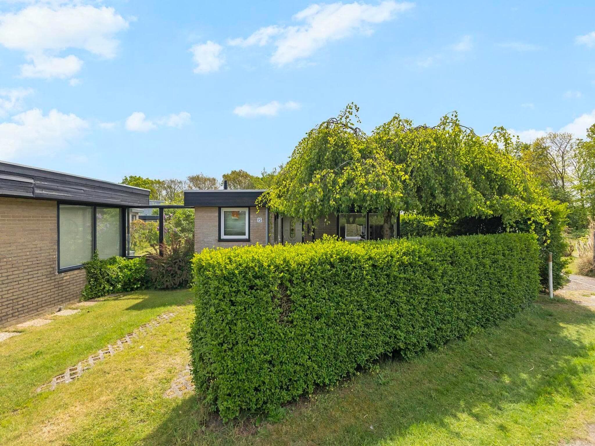 De tuin van Duinland 15 in Sint Maartenszee