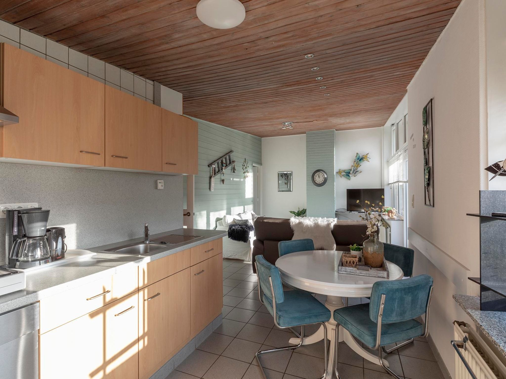 De eetkamer van Duinland 89 in Sint Maartenszee