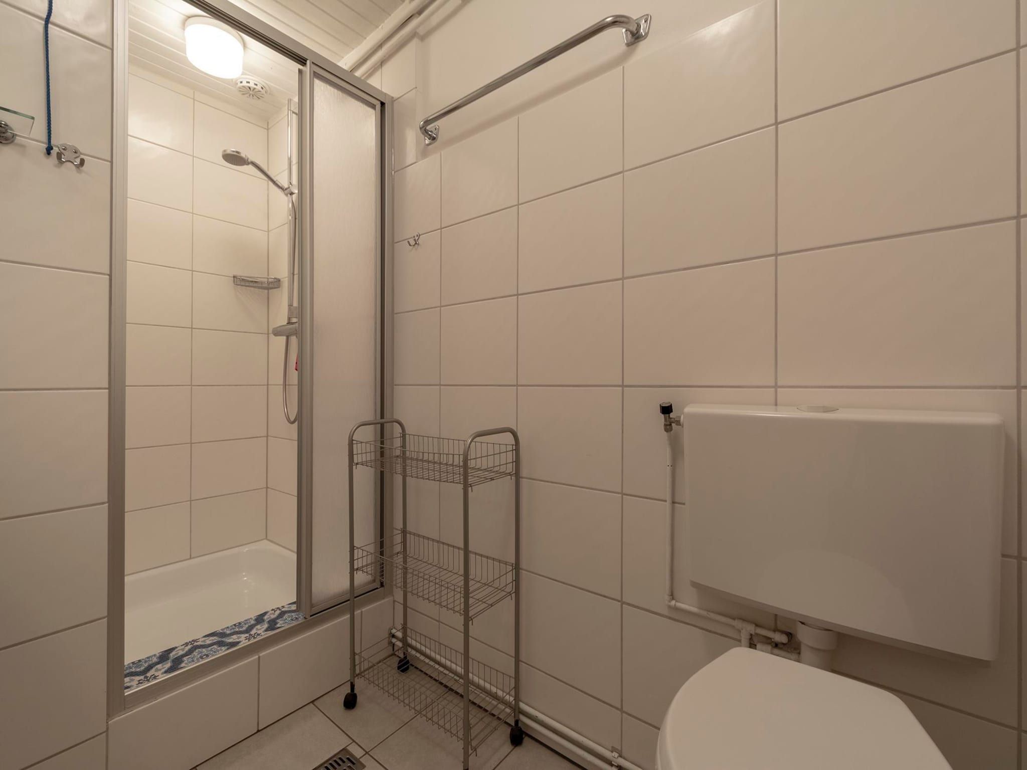 De badkamer van Duinland 90 in Sint Maartenszee