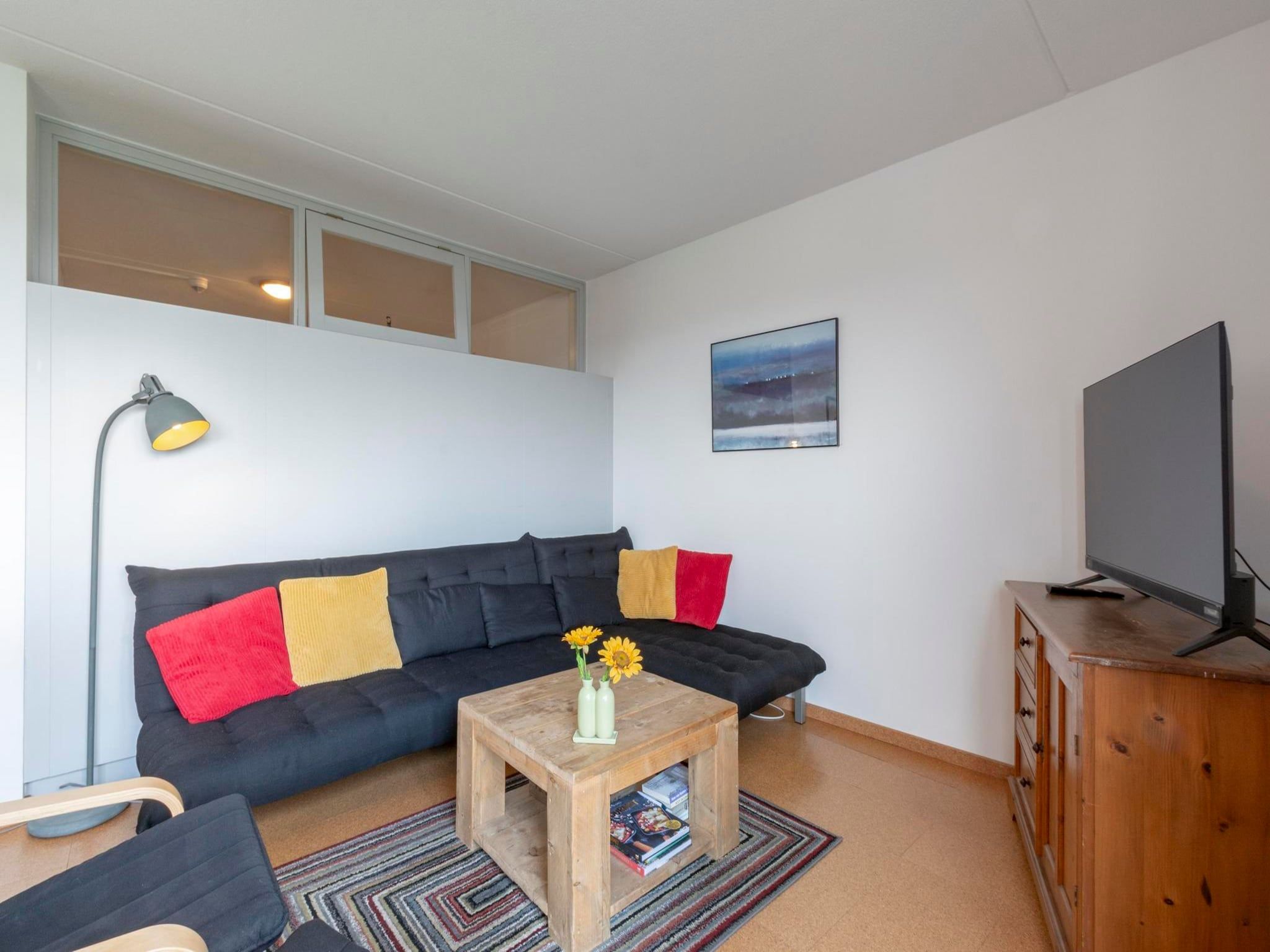 De woonkamer van Strandslag 199 in Julianadorp aan Zee