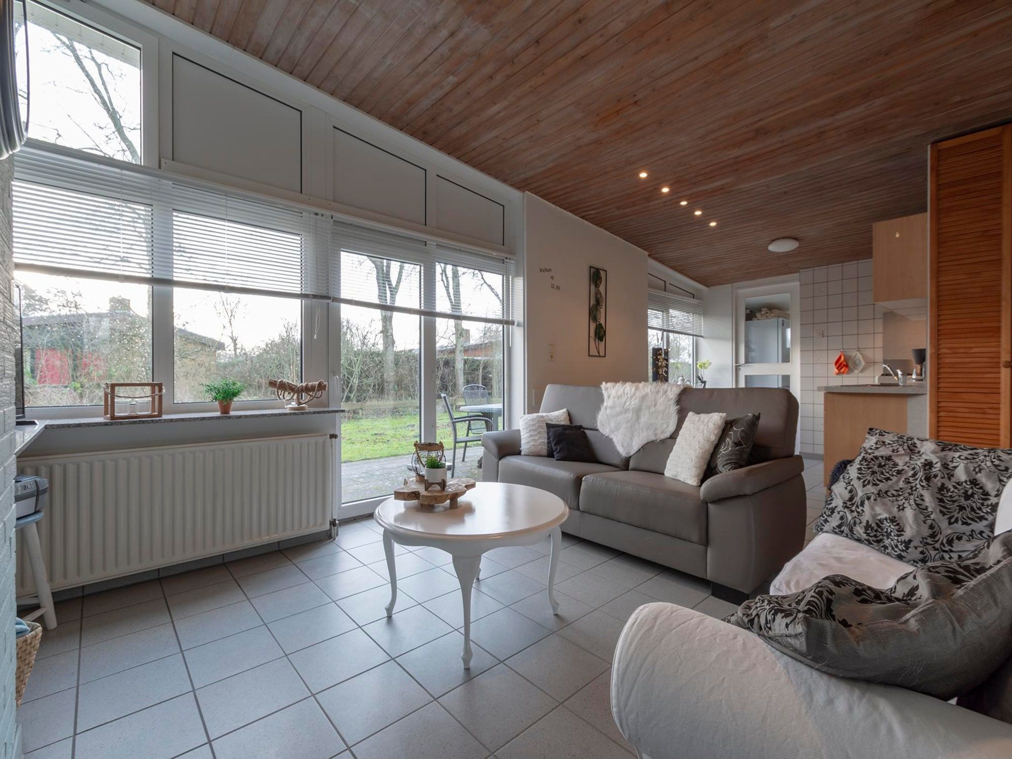 De woonkamer van Duinland XL in Sint Maartenszee