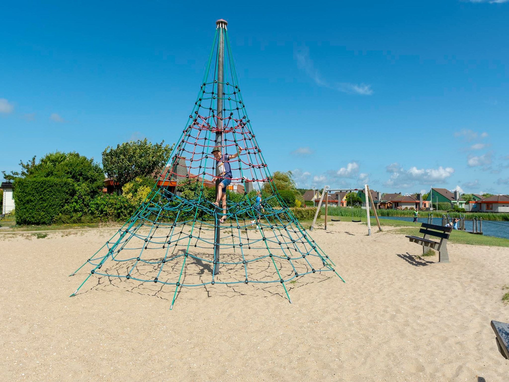 De tuin van Strandslag 217 in Julianadorp aan Zee