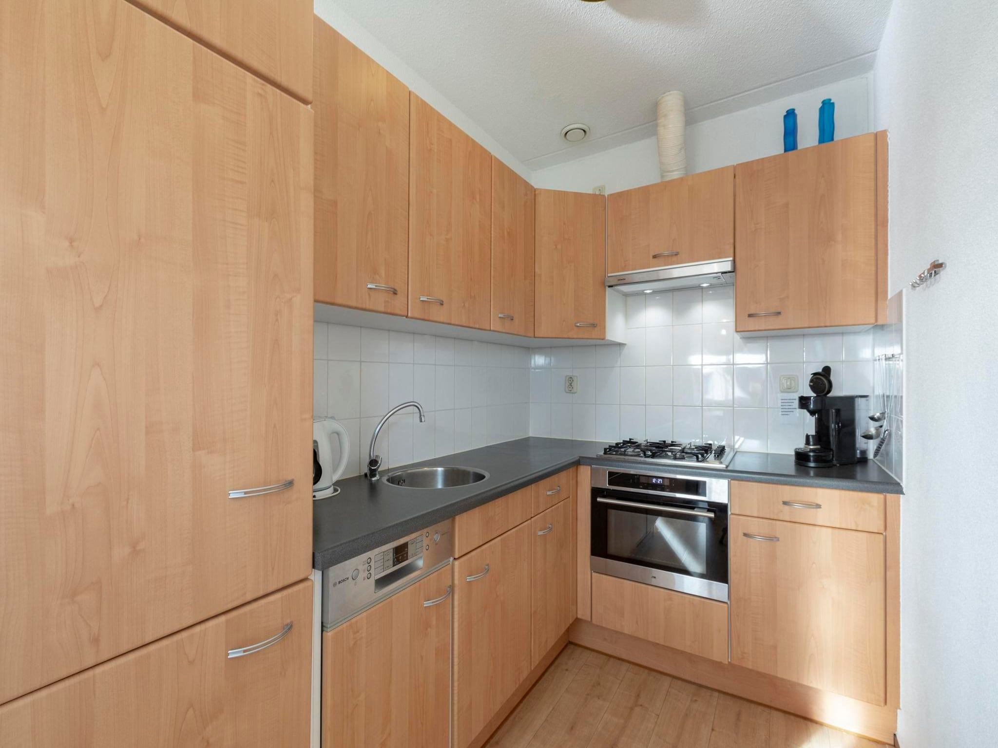 De keuken van Résidence Juliana 77 in Julianadorp aan Zee