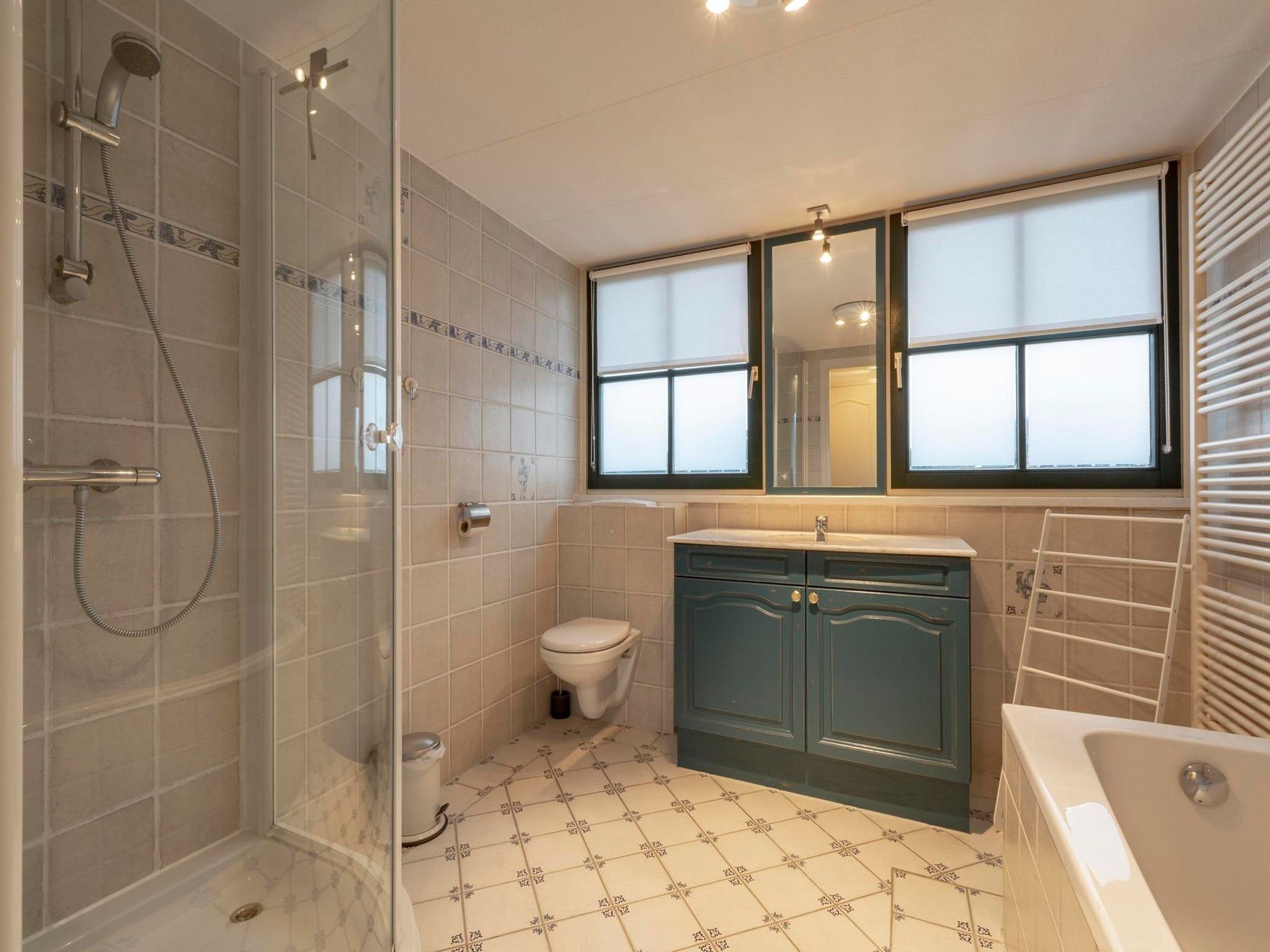 De badkamer van De Buitenplaats 62 in Callantsoog