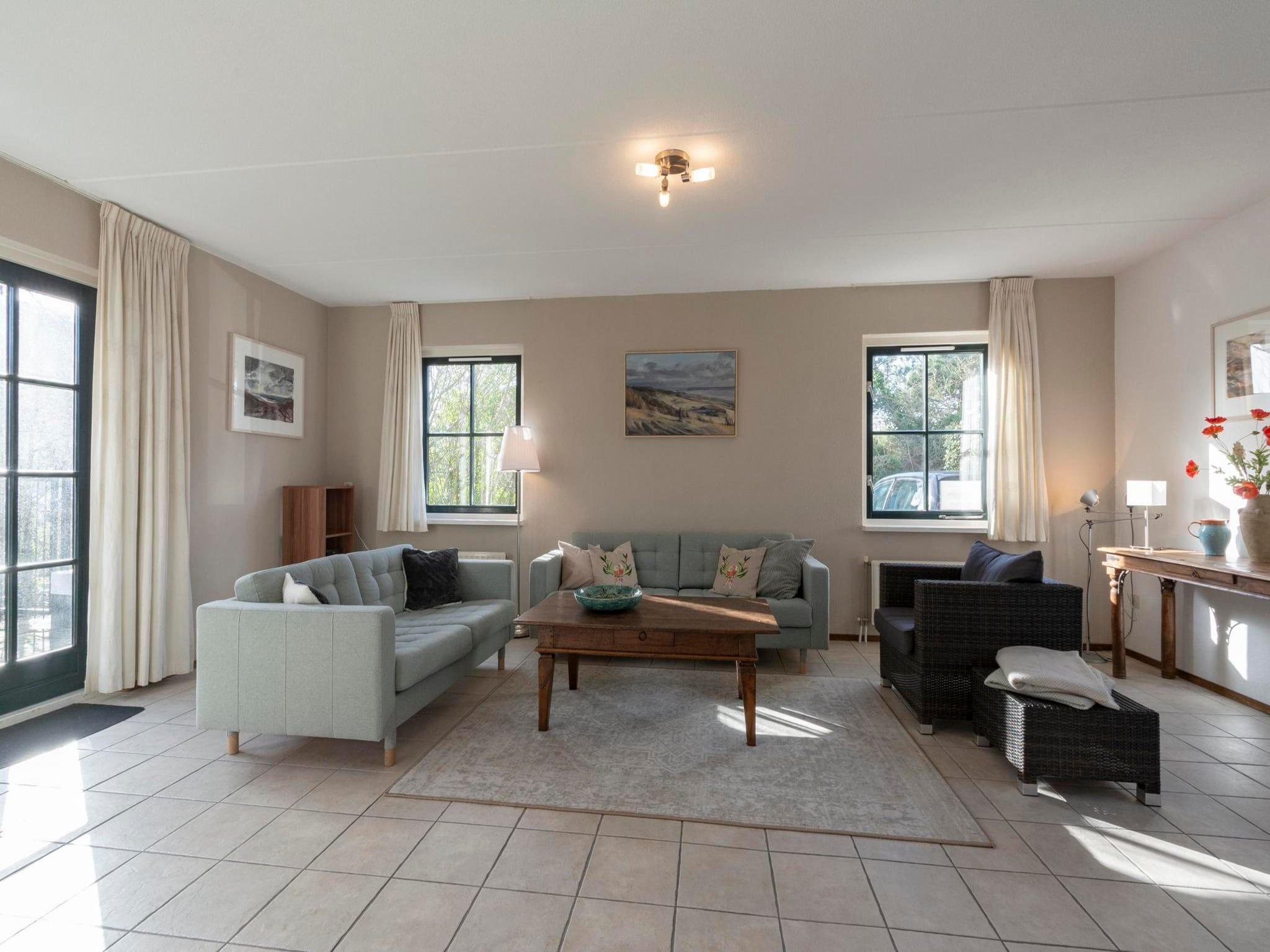 De woonkamer van De Buitenplaats 98 in Callantsoog