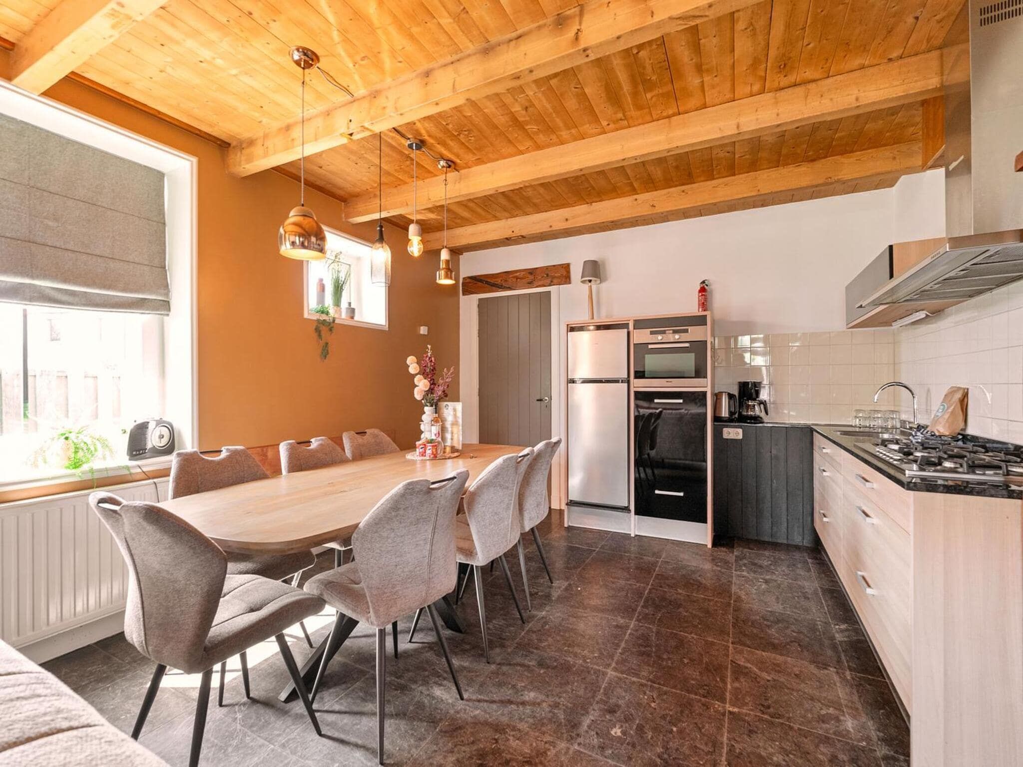 De eetkamer van Vossehoeck 2 in Callantsoog