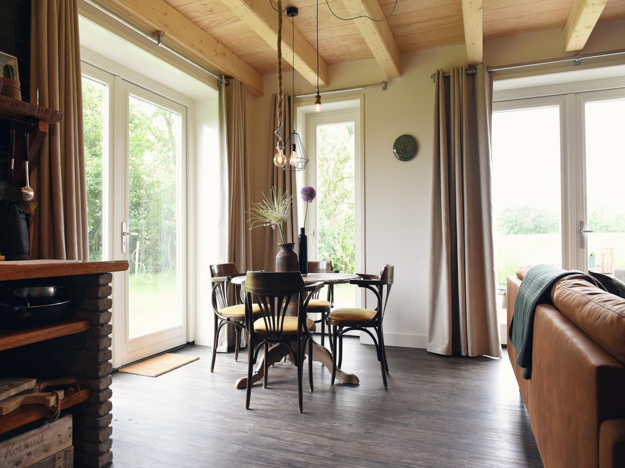 De eetkamer van Vossehoeck 3 in Callantsoog