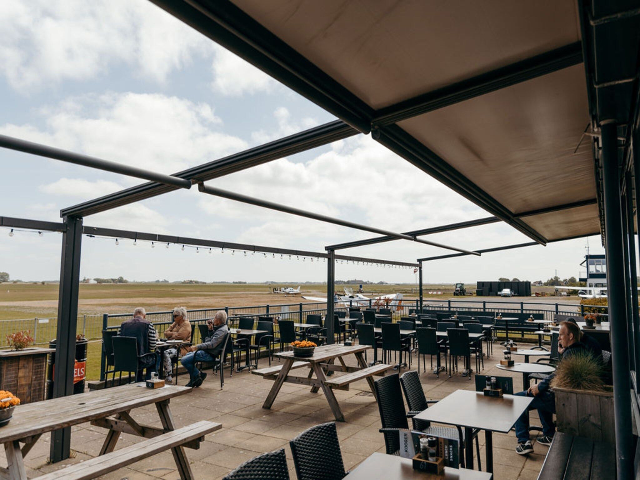 Het terras van De Vlijt - First class B in De Cocksdorp