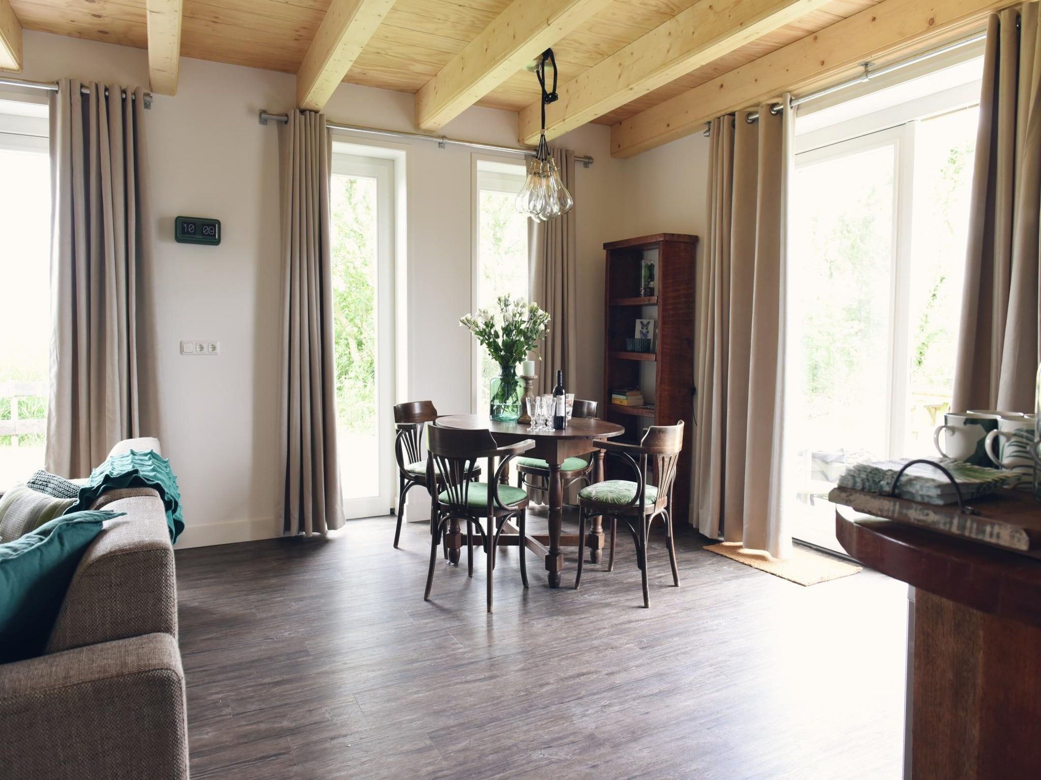 De eetkamer van Vossehoeck 4 in Callantsoog