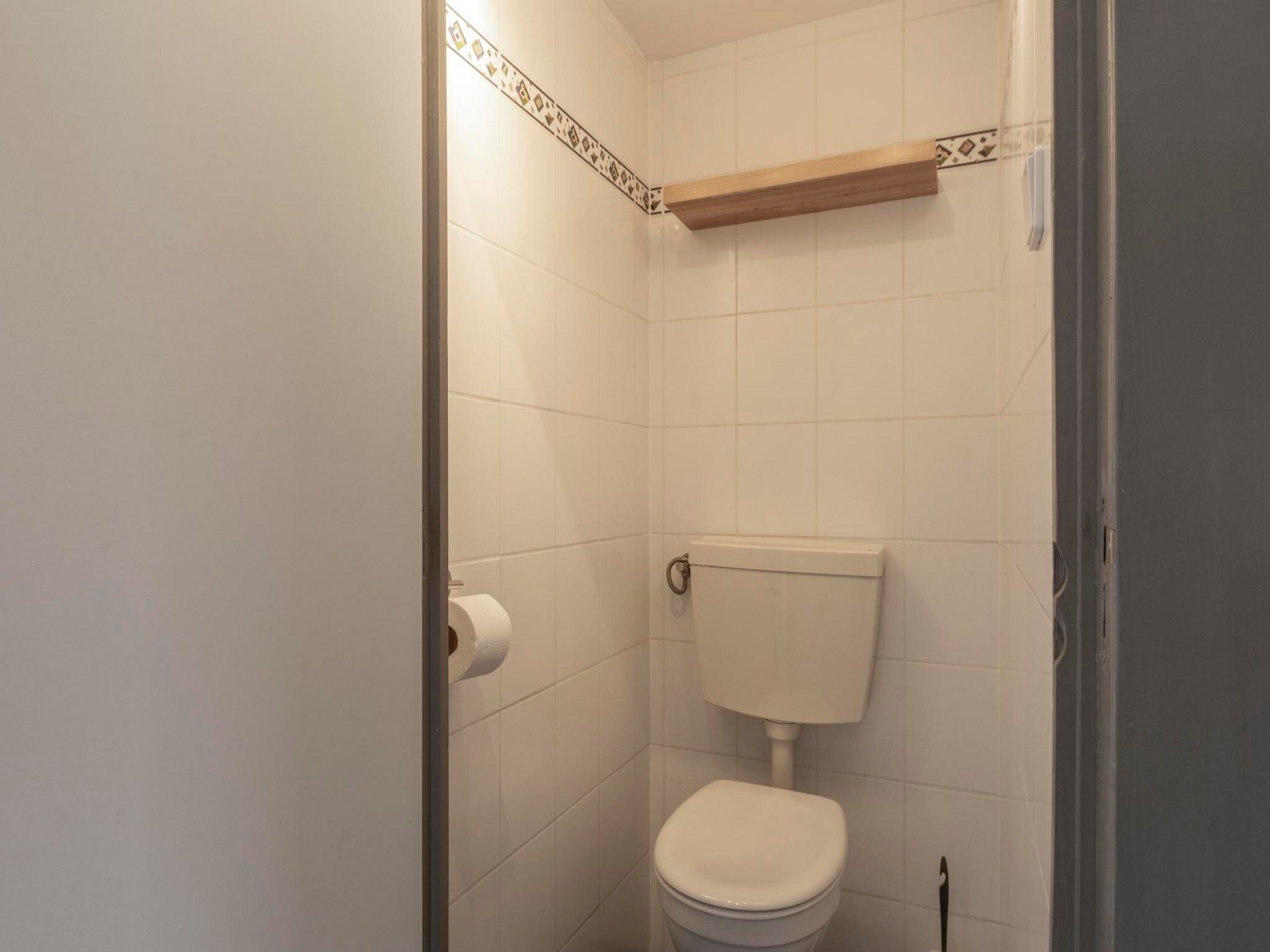 De badkamer van Garnekuul 56 in Callantsoog