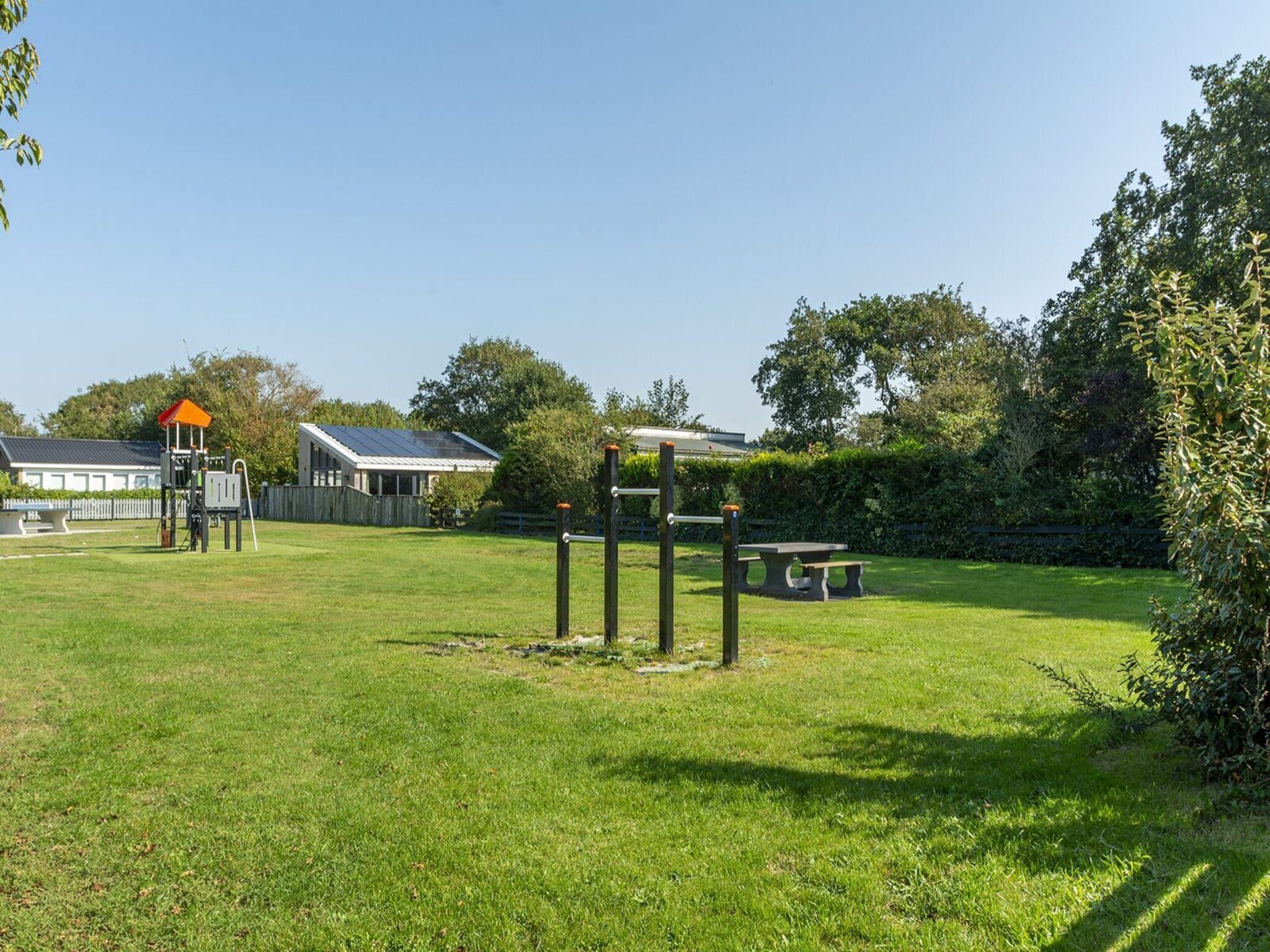 De tuin van Garnekuul 90 in Callantsoog