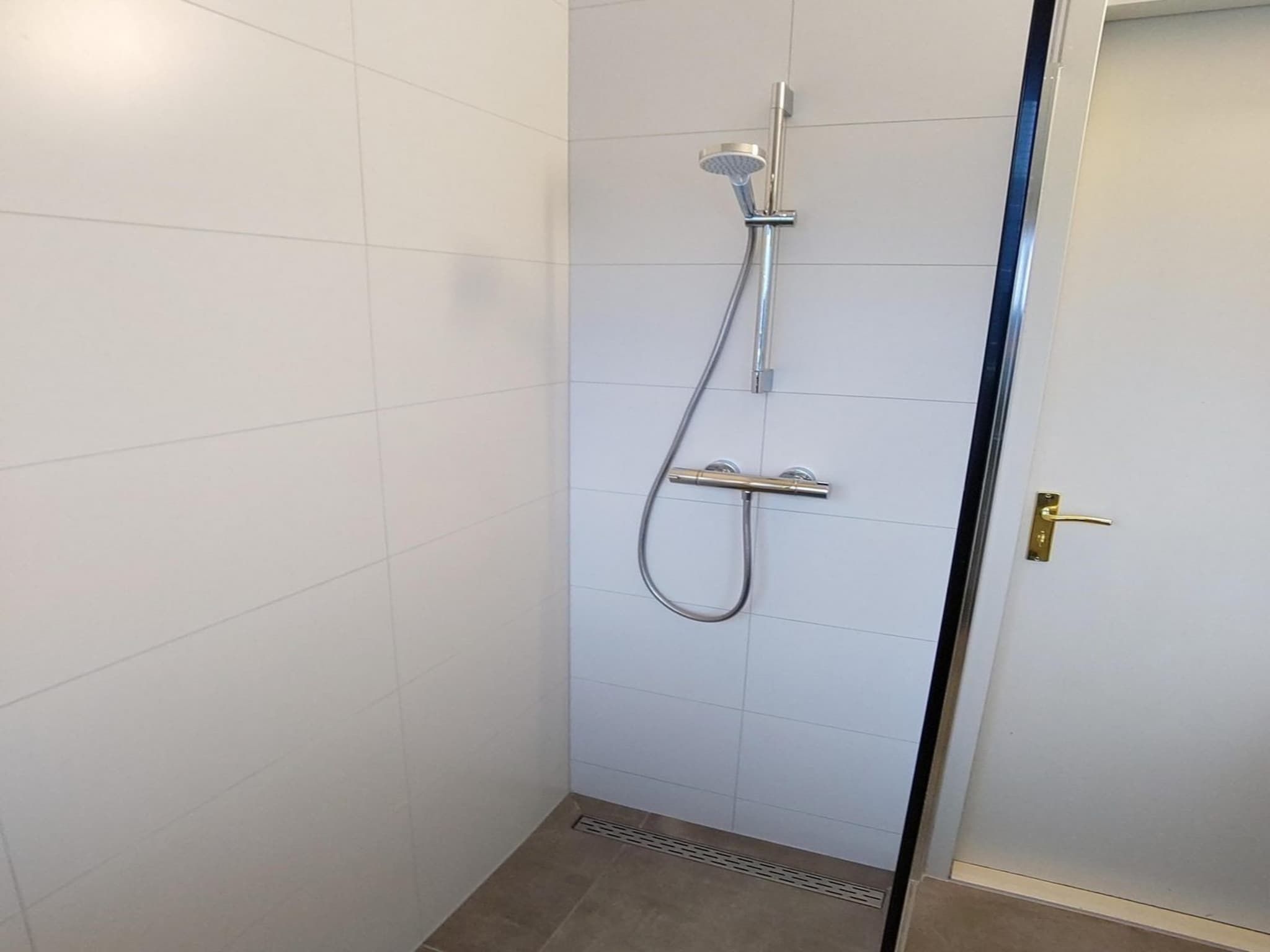 De badkamer van Scheldeveste 159 Zwin Breskens in Breskens