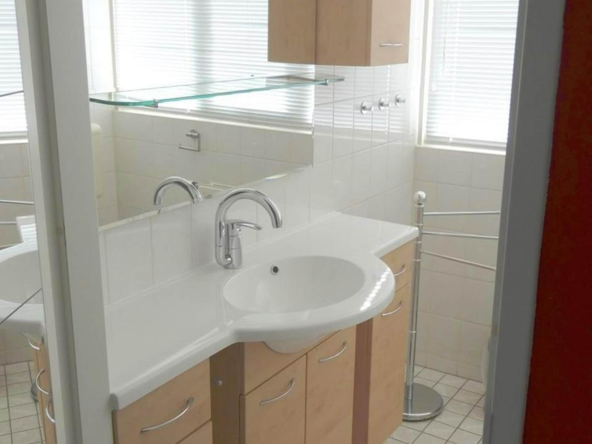 De badkamer van Scheldeveste 161 ZwinBreskens in Breskens