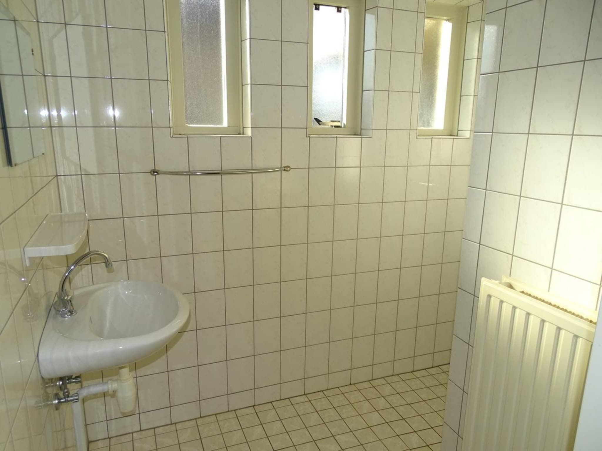 De badkamer van Scheldeveste 170 Schelde Breskens in Breskens
