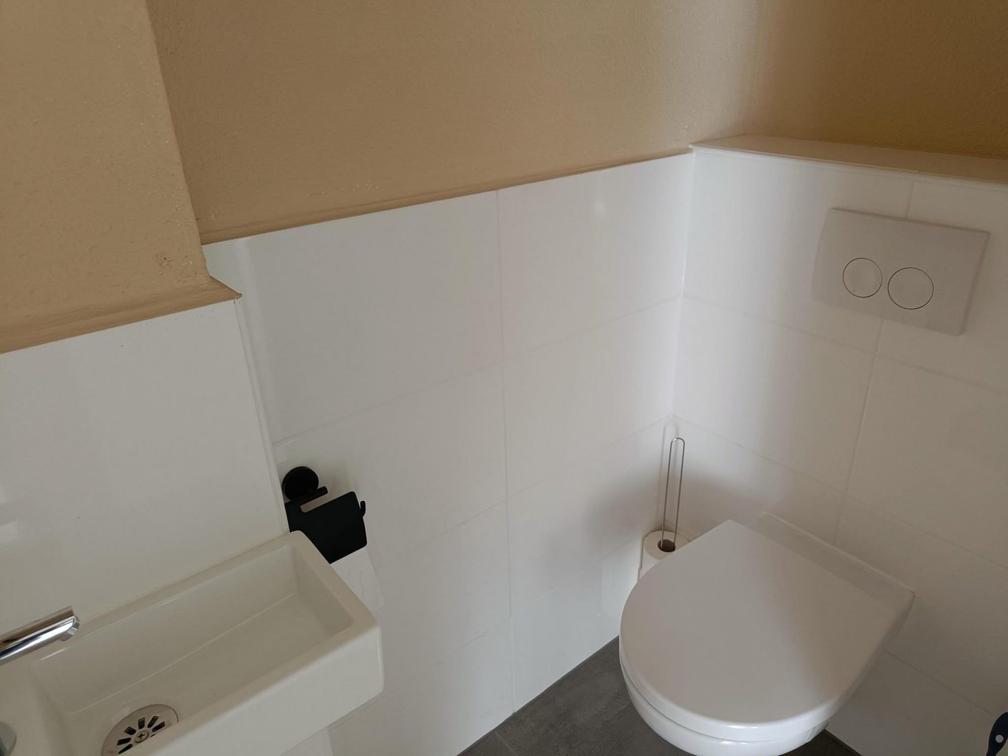 De badkamer van Schoneveld 373 Strandparel Breskens in Breskens