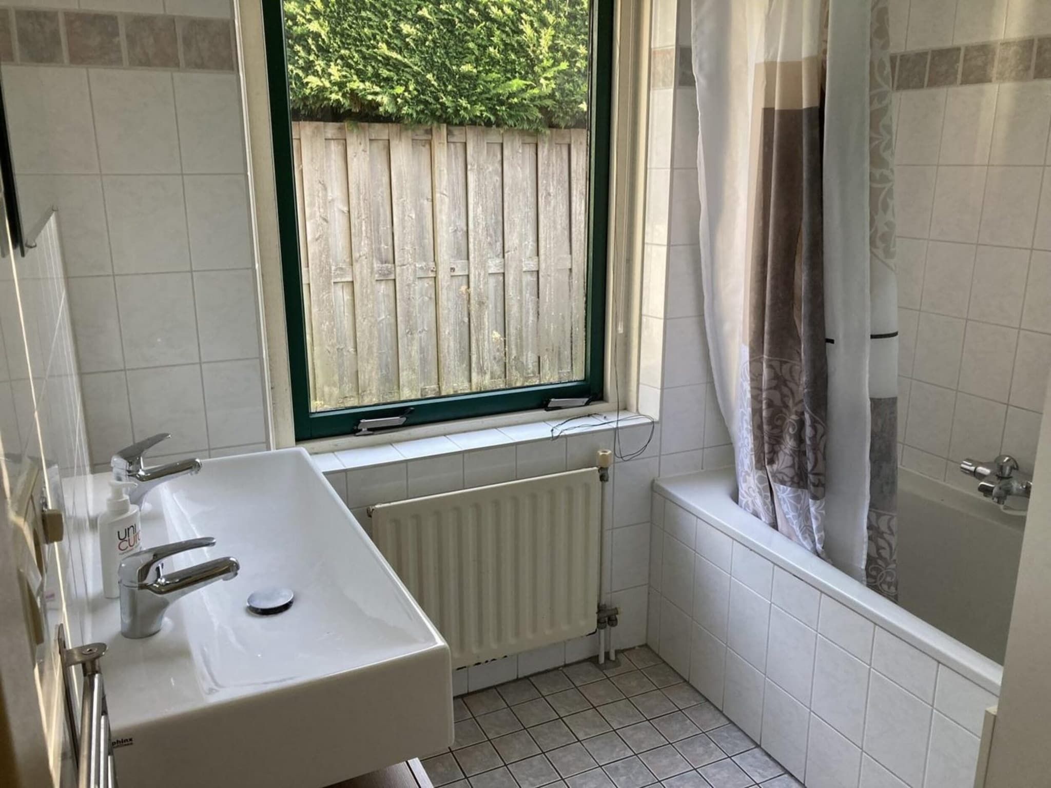 De badkamer van Schoneveld 146 Zeemeeuw Breskens in Breskens