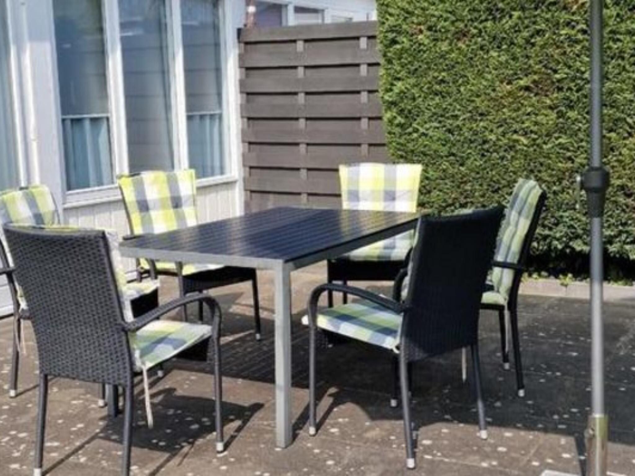 Het terras van Schoneveld 157 Duinroos Breskens in Breskens