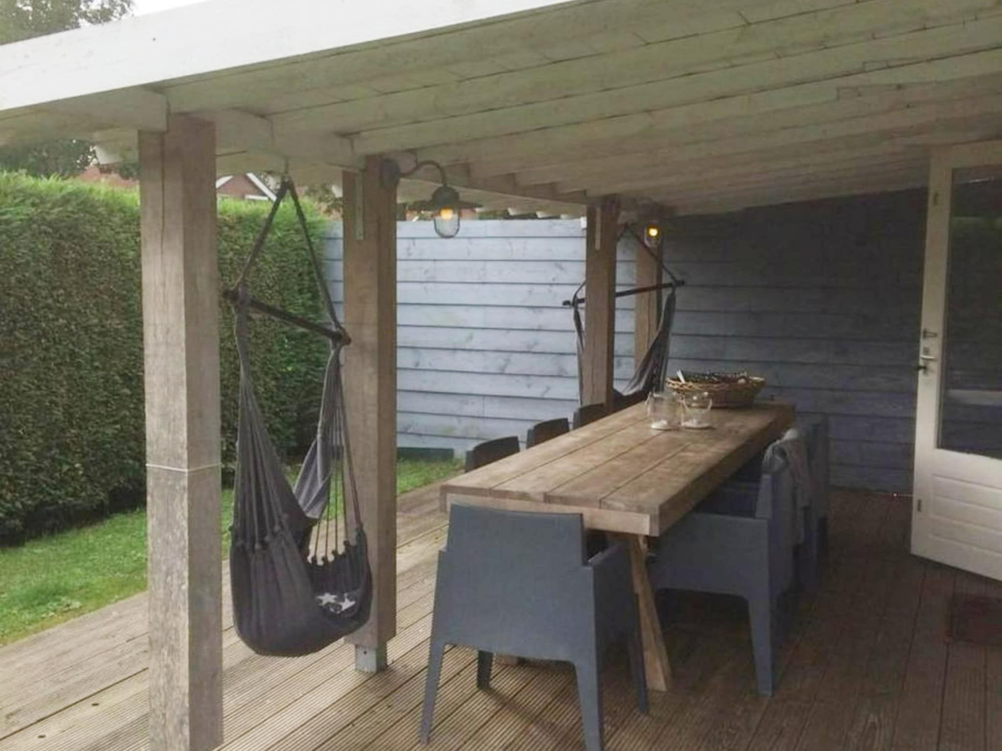 Het terras van Schoneveld 163 Duinroos Breskens in Breskens
