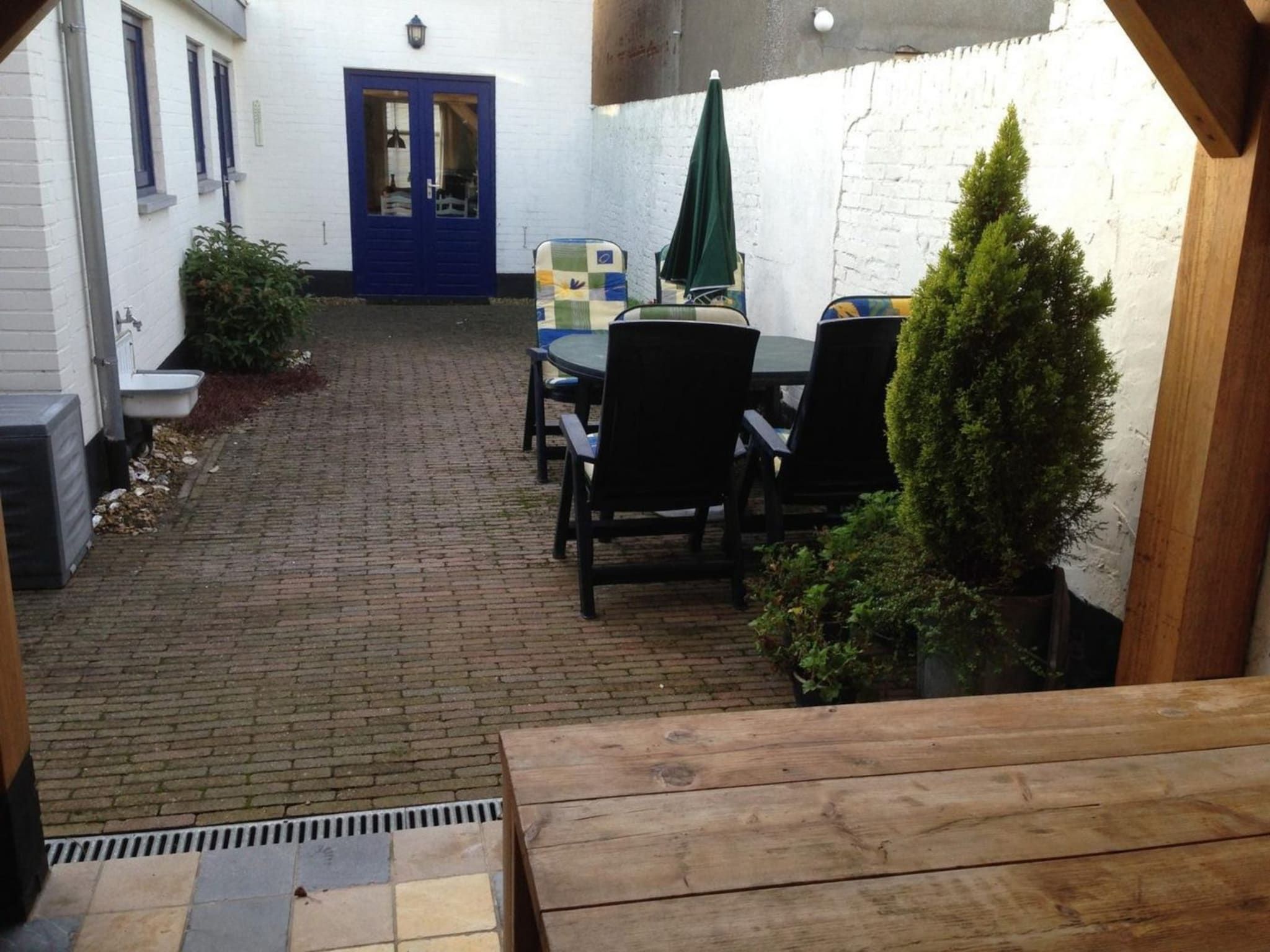 Het terras van 2e Zandstraat 9 Breskens in Breskens
