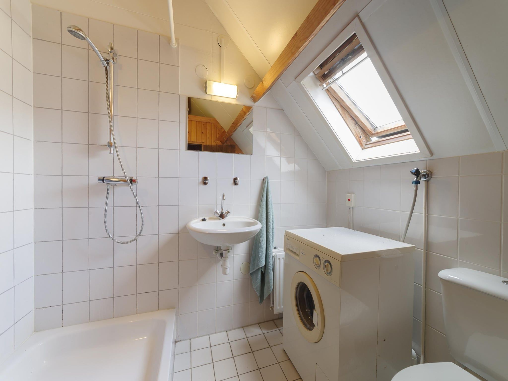 De badkamer van Villapark De Oesterbaai 70 in Wemeldinge