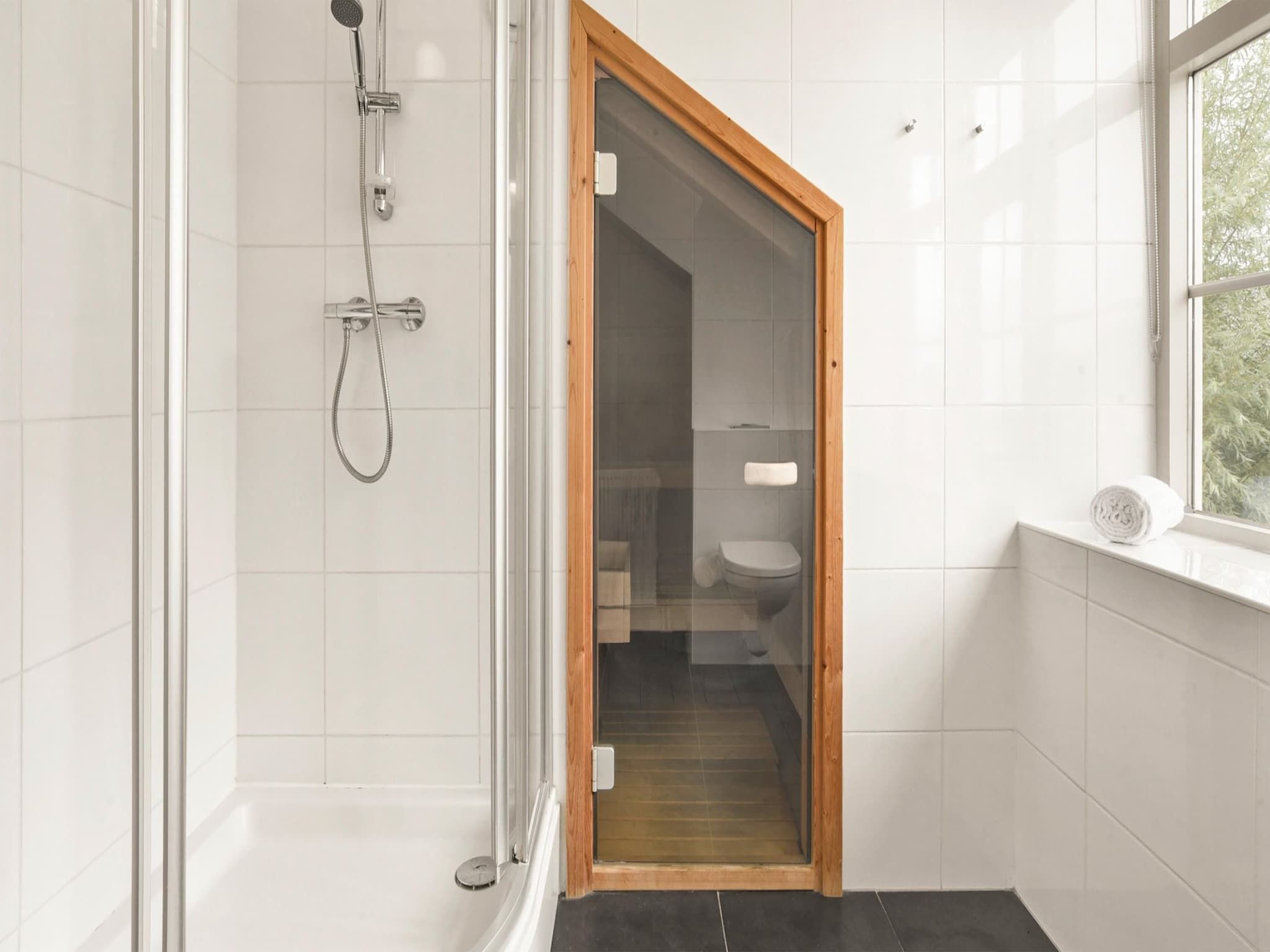 De badkamer van 334 in Simonshaven