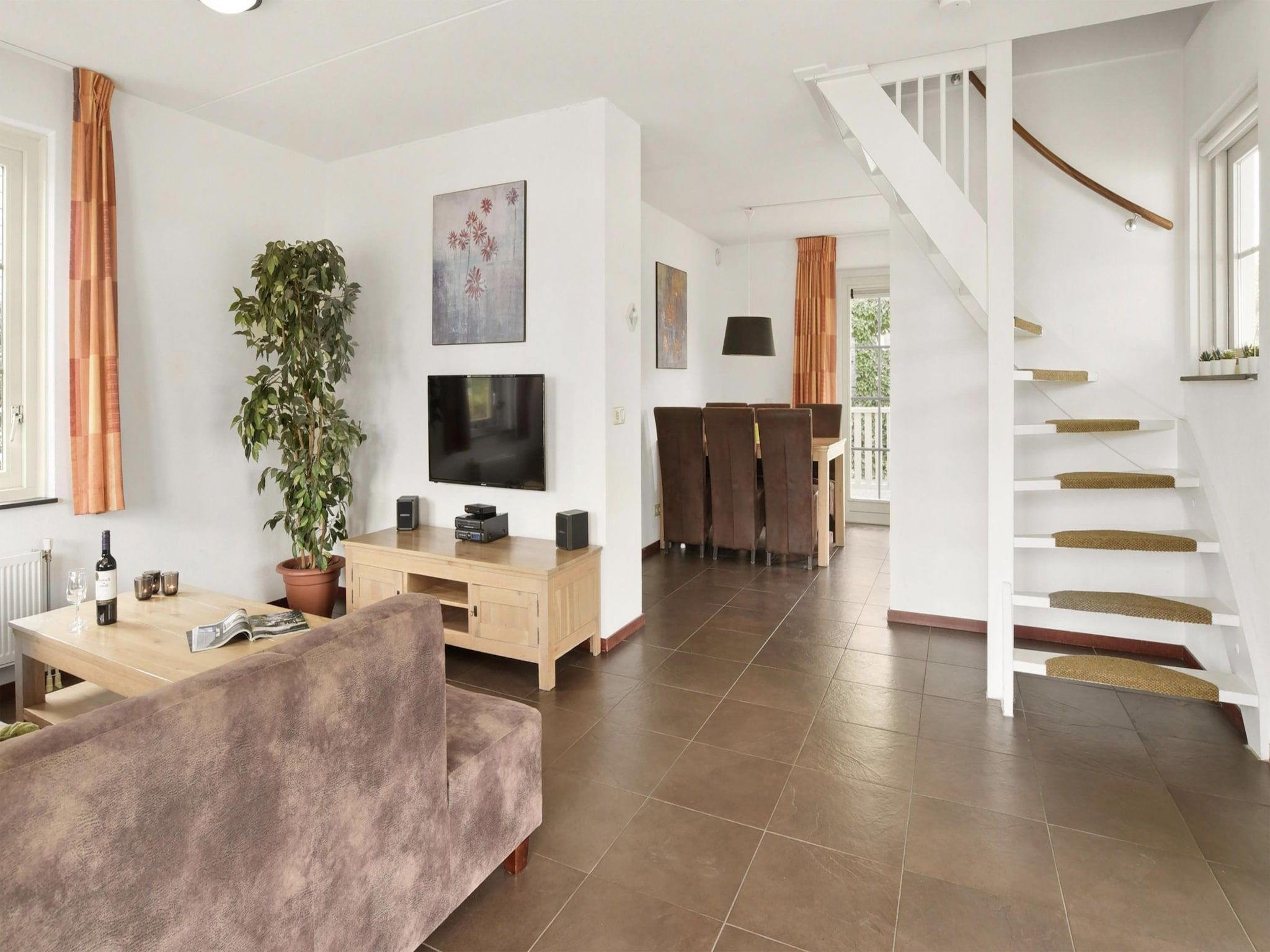 De woonkamer van Standaard 207 in Simonshaven