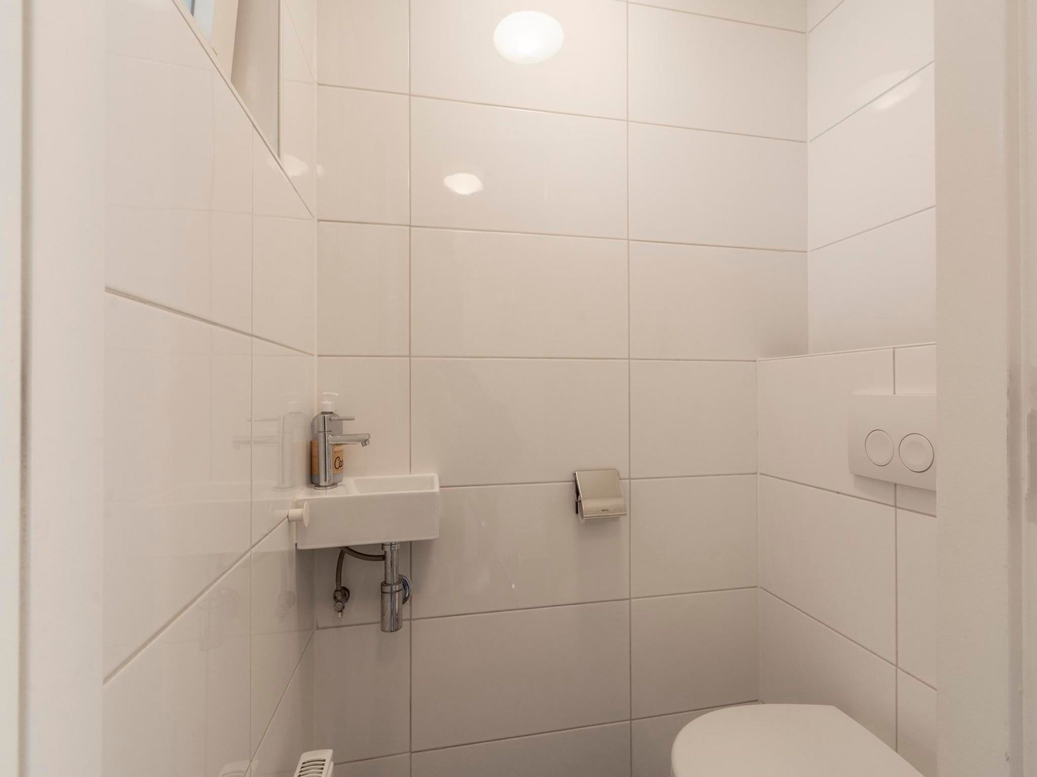 De badkamer van Duinland 21 in Sint Maartenszee