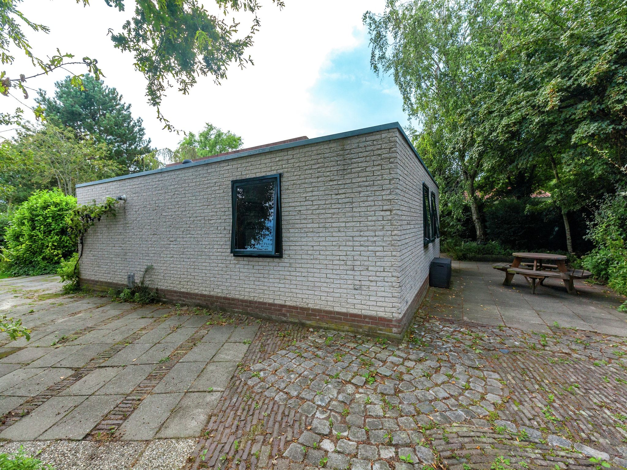 De buitenkant van De Nachtegaal - Veerse Meer in Kamperland