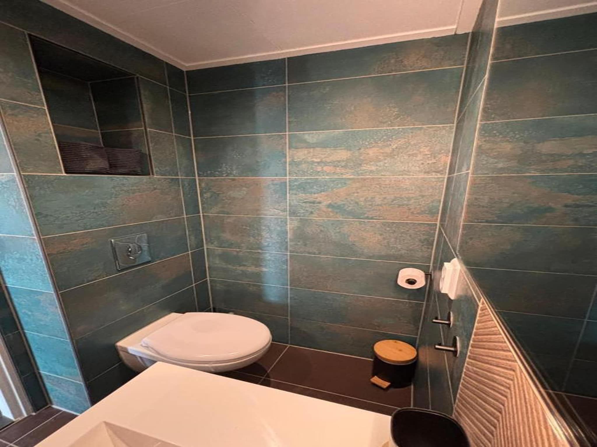 De badkamer van B&B de Gouwe Tijd in Noordgouwe