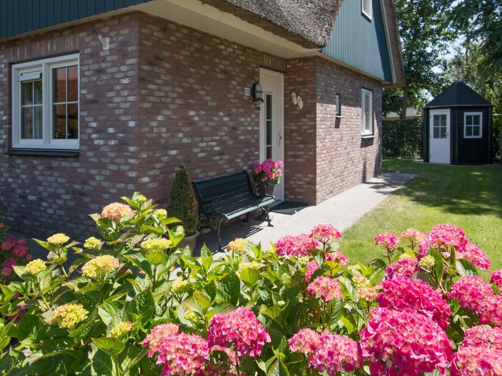 De buitenkant van Anzelhoef 30 in Sint Maartenszee