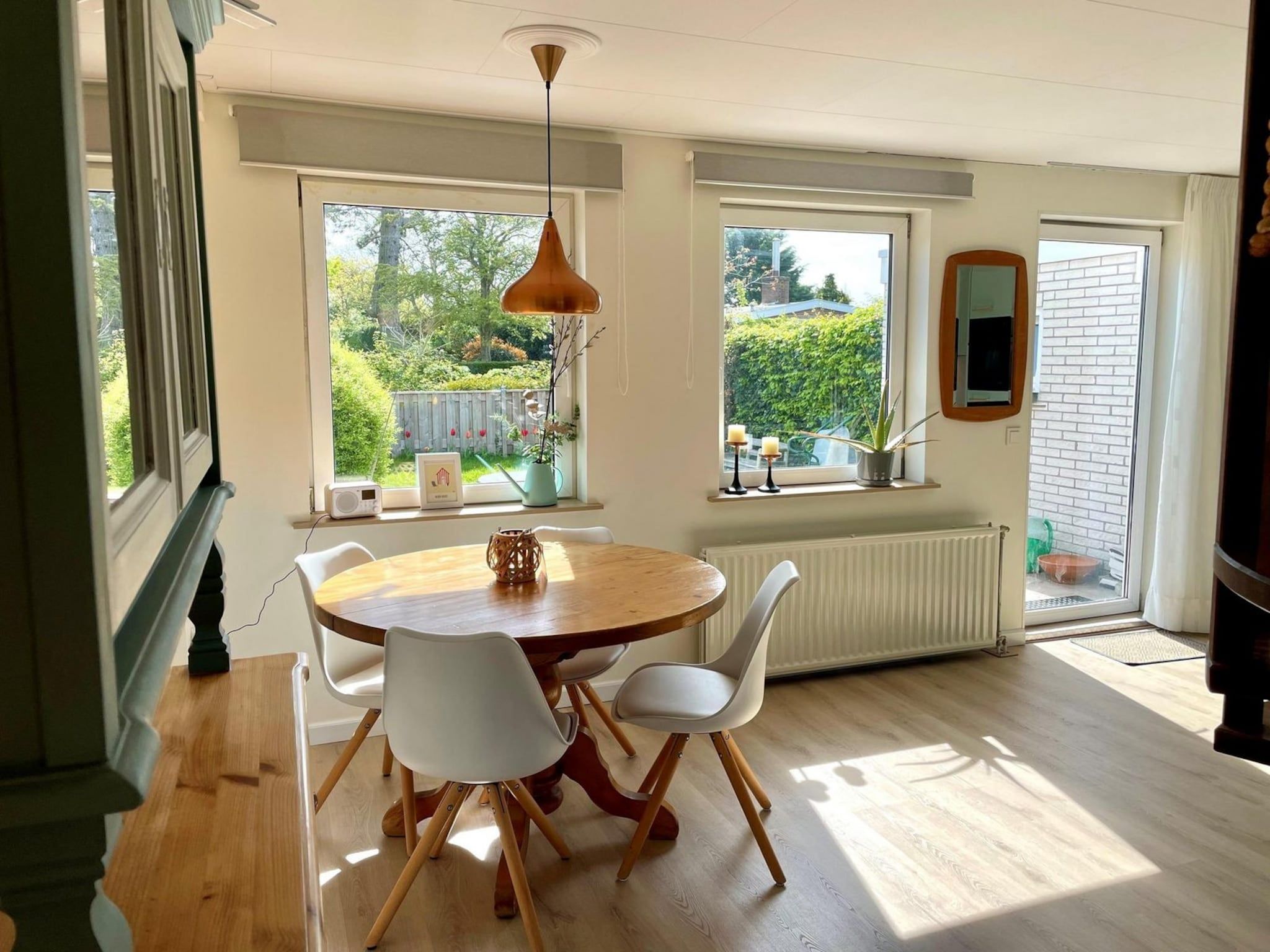 De eetkamer van Belkmerduinen 05 in Sint Maartenszee