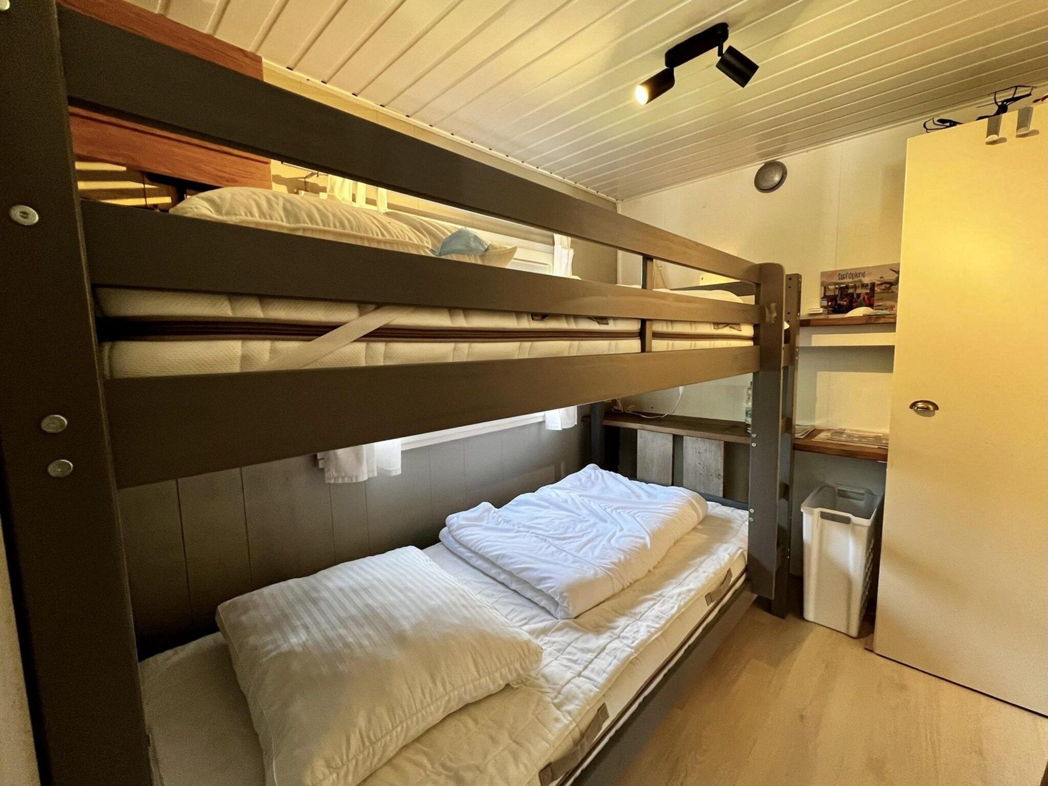 Een slaapkamer van Campanula 189 in Sint Maartenszee