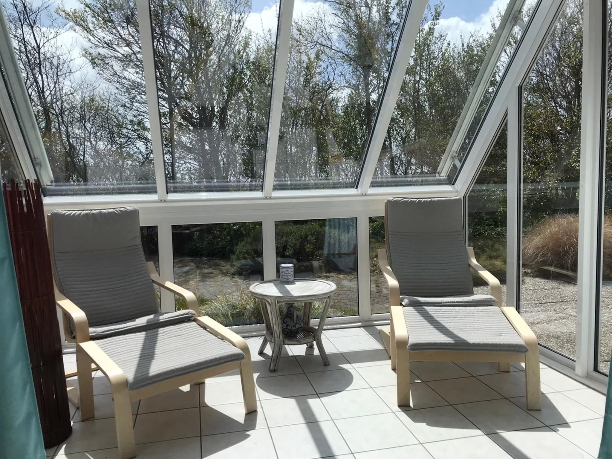 Het terras van Bohemien 27 in Sint Maartenszee