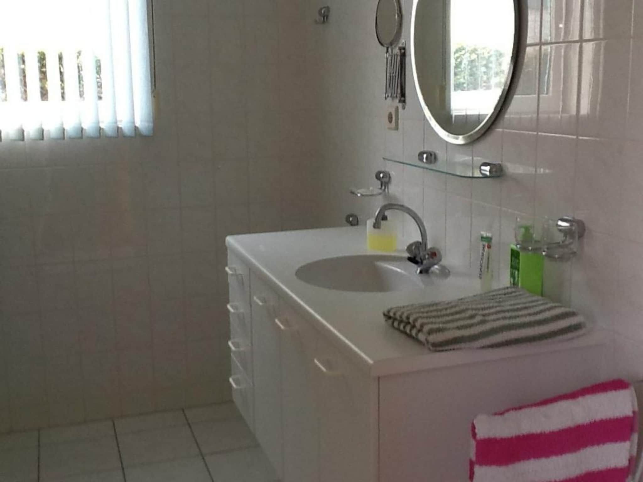 De badkamer van Bohemien 40 in Sint Maartenszee