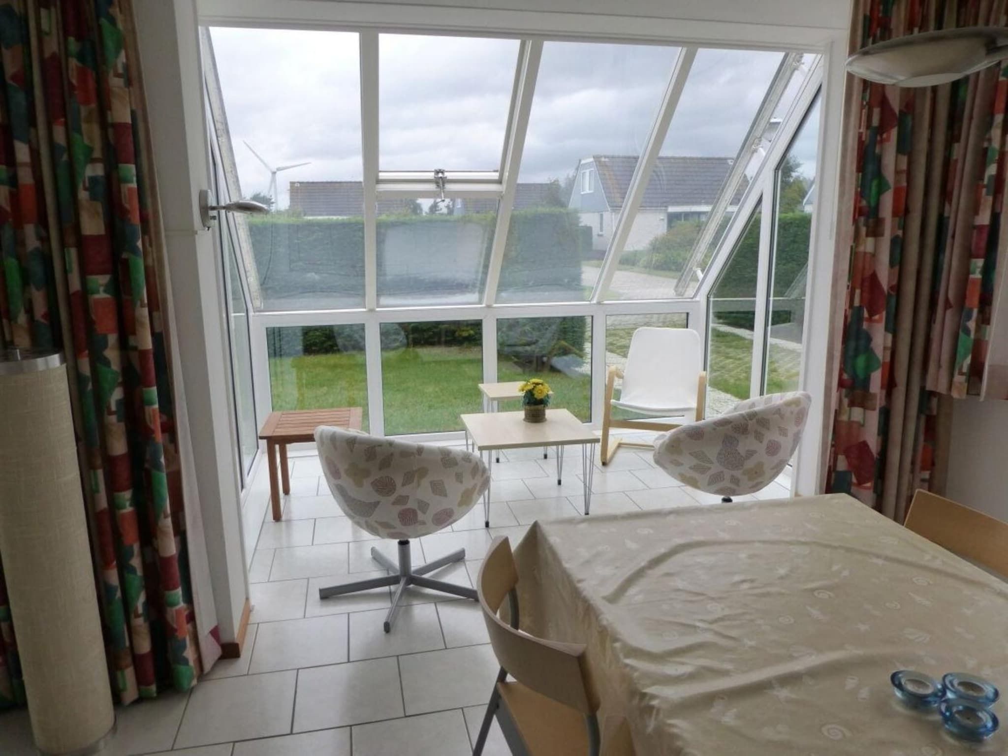 De woonkamer van Bohemien 47 in Sint Maartenszee