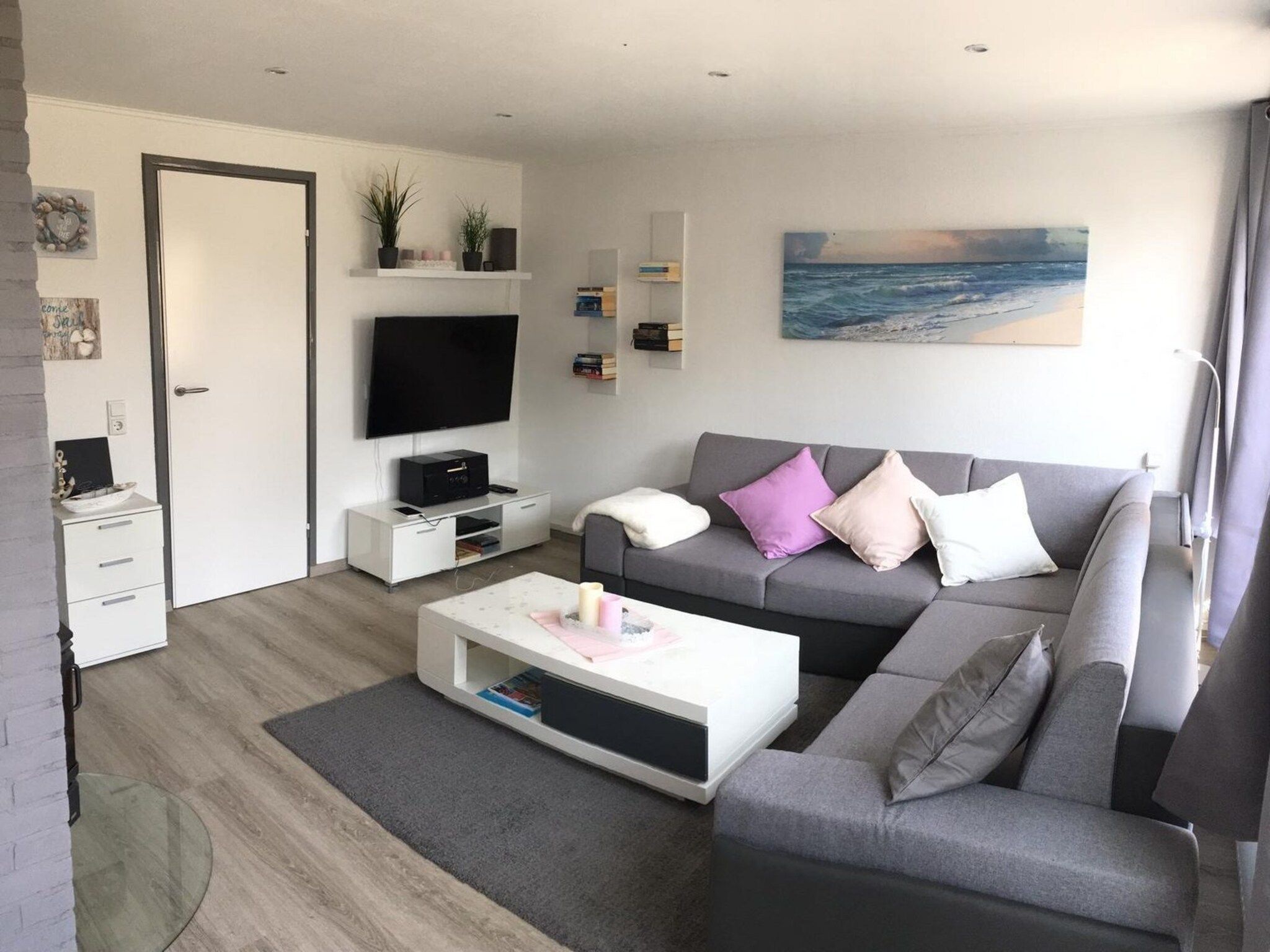 De woonkamer van De Schelp 24 in Sint Maartenszee