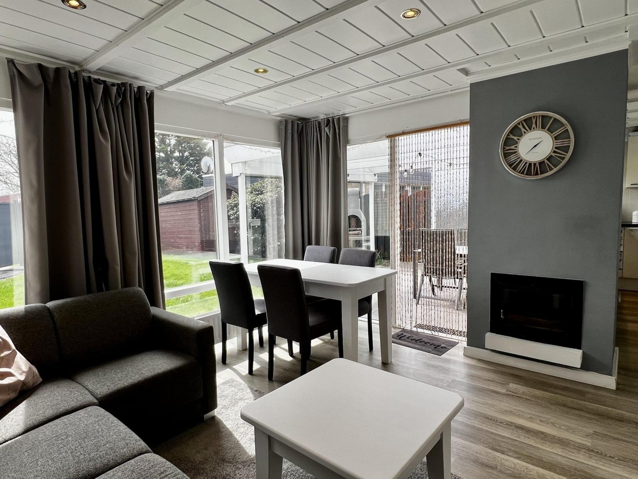 De woonkamer van De Schelp 27 in Sint Maartenszee