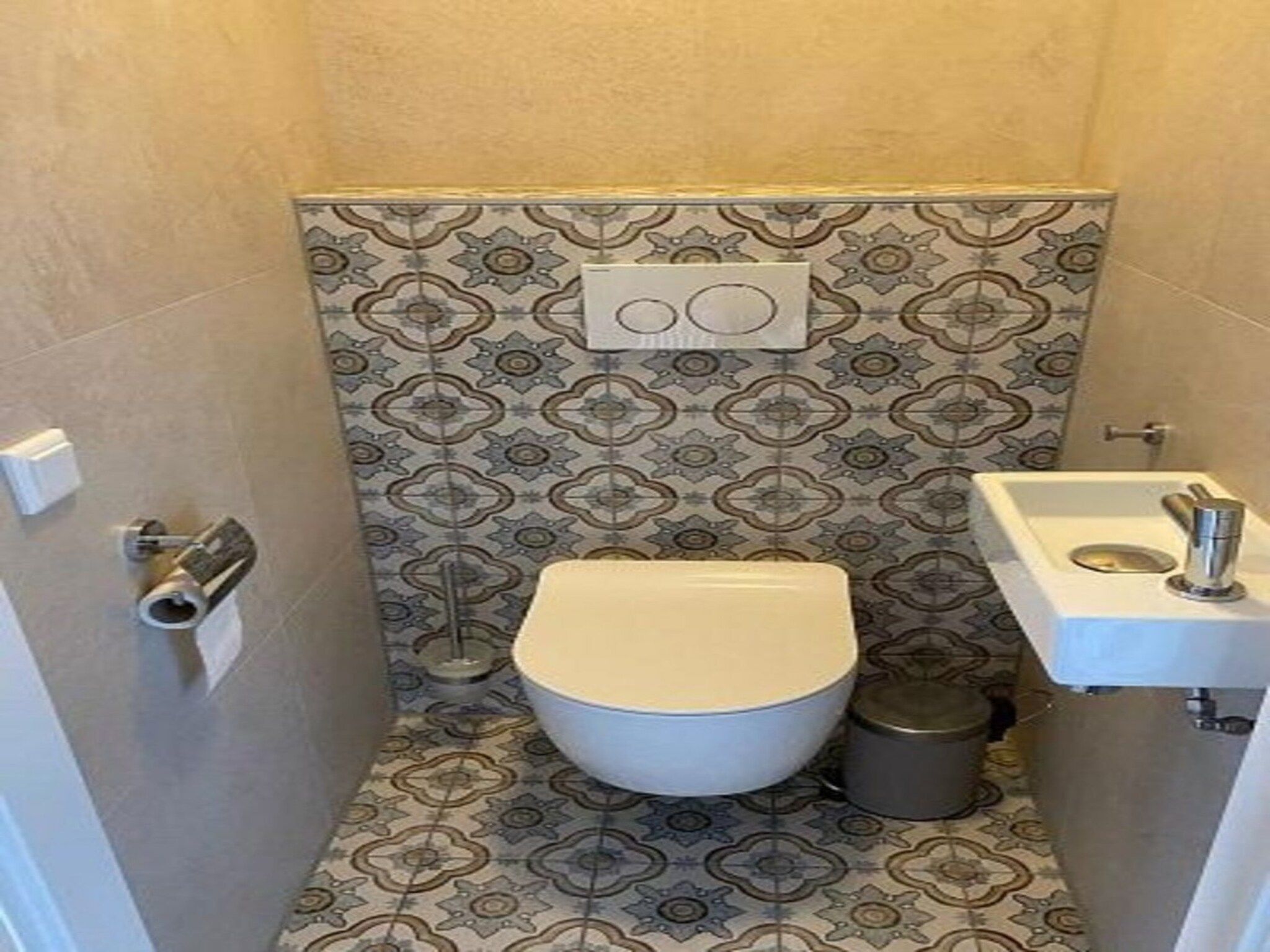 De badkamer van Kloosterbos 4 in Sint Maartensbrug
