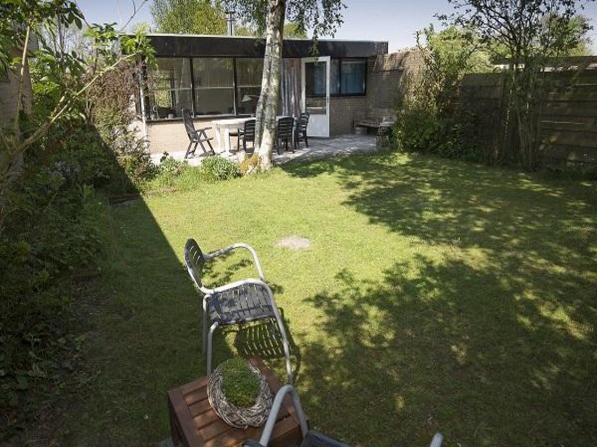 De tuin van Wildrijk 21 in Sint Maartenszee