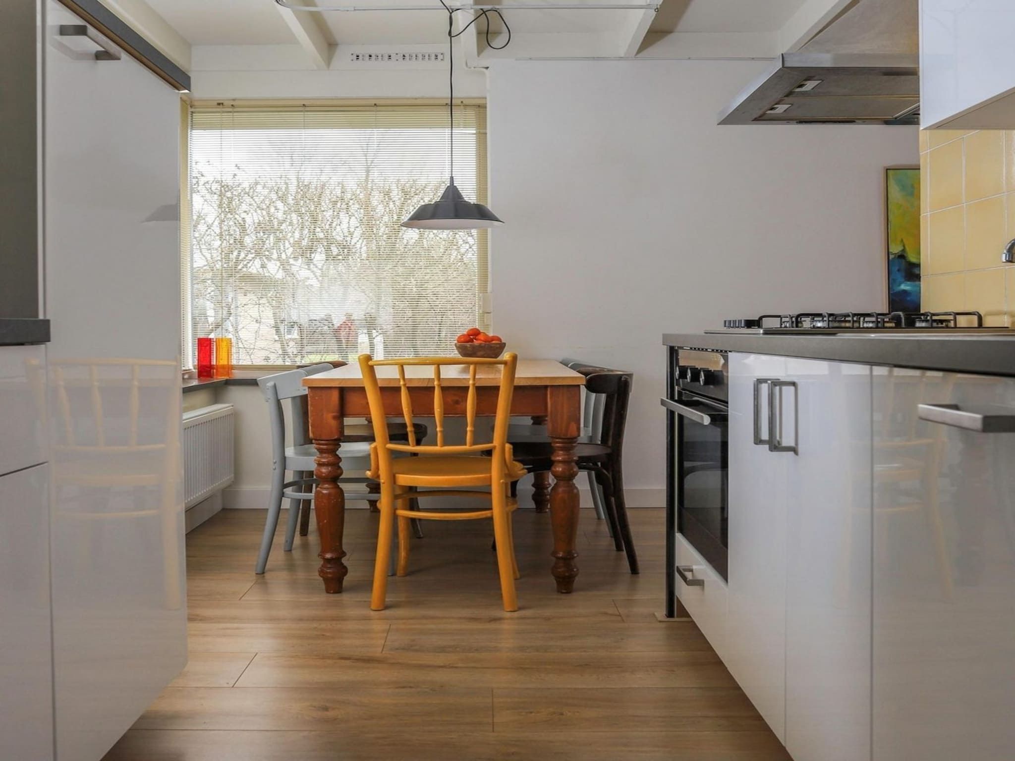 De eetkamer van Wildrijk 21 in Sint Maartenszee