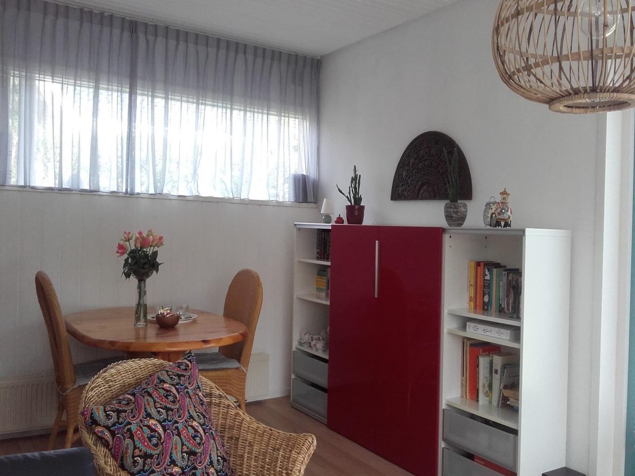 De eetkamer van Zeewaard 5 in Sint Maartenszee